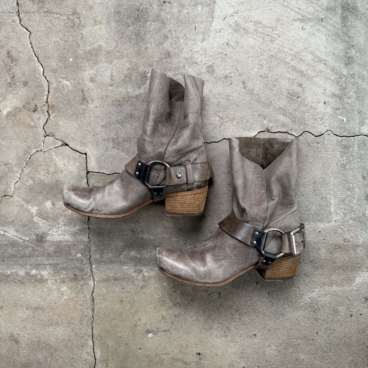 VIC MATI Vic Matie Lamb Leather Cow Boy Ankle Boots Size US 7 / IT 37 - 2 Thumbnail