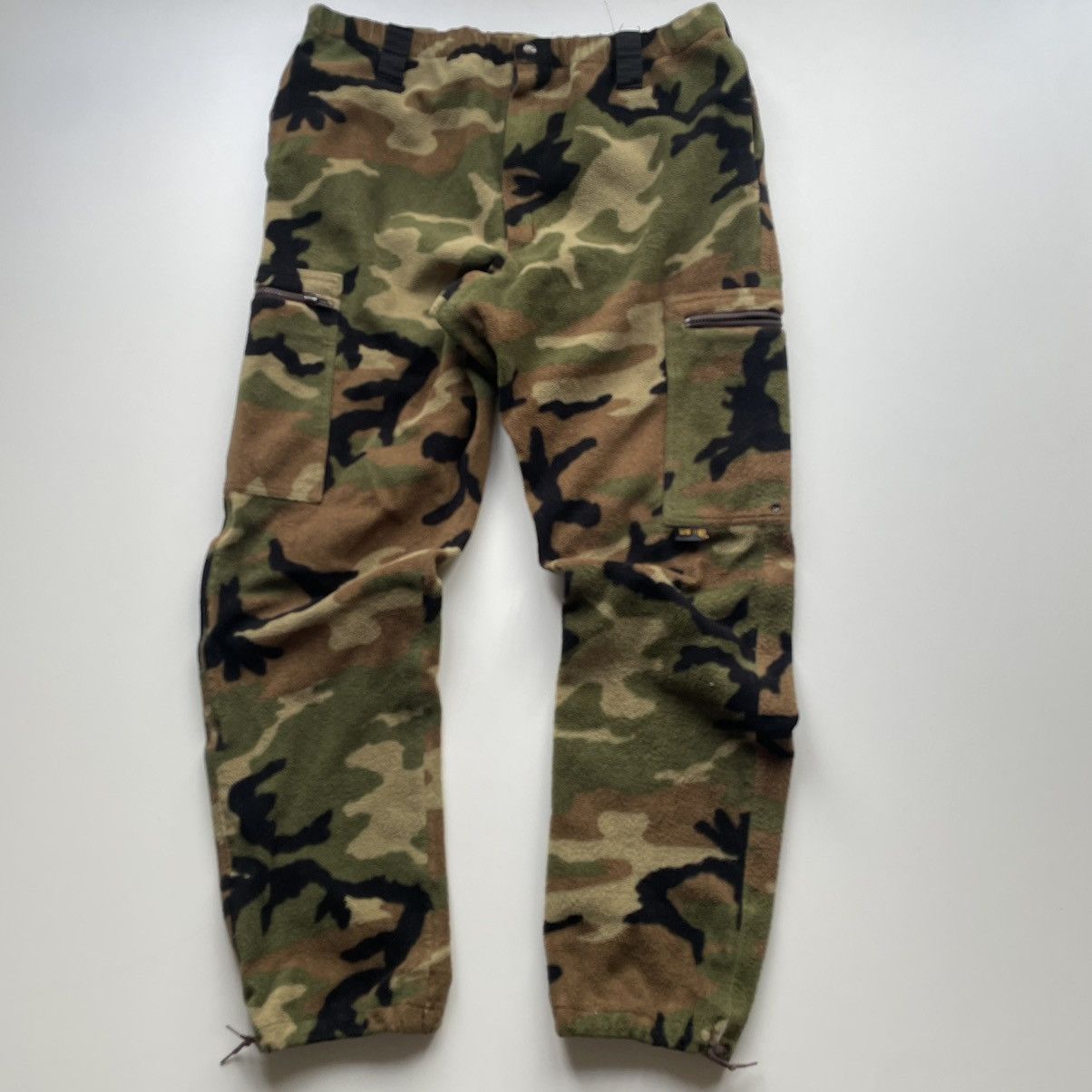 image of Vintage 90's Fleece Military Camo Cargo Pants Xl, Men's (Size 36)