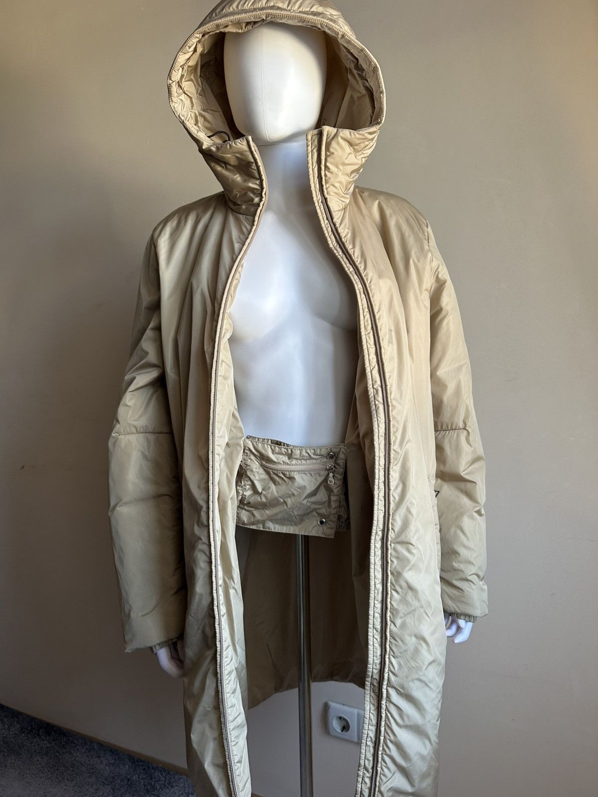 Prada Vintage Prada F/W 99 Nylon Parka Ski Jacket Beige Archive Size L / US 10 / IT 46 - 25 Thumbnail