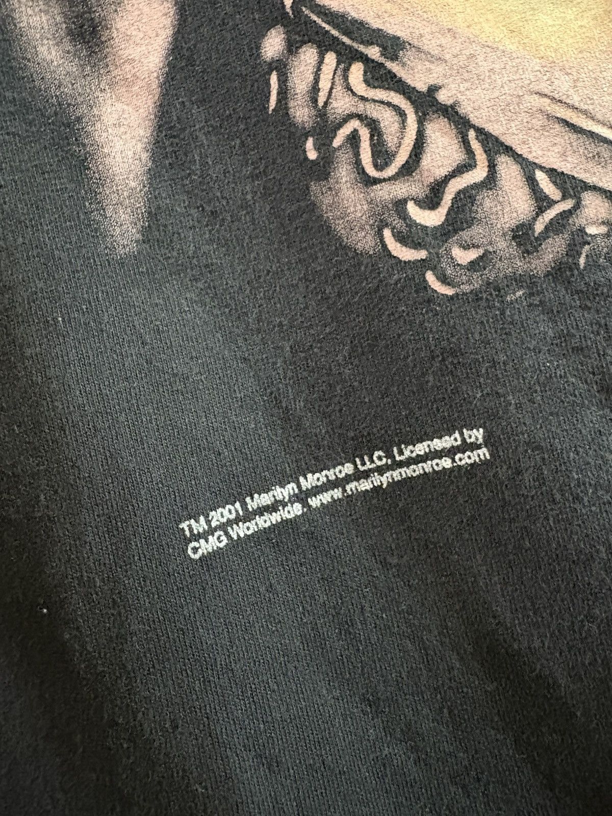Vintage Vintage 2001 Marilyn Monroe Graphic Tee Size US L / EU 52-54 / 3 - 5 Thumbnail