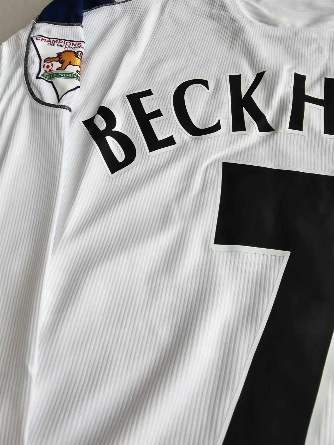 Other Man Utd 7 Beckham Jersey 1999 2000 Away Longsleeve Size US XL / EU 56 / 4 - 4 Thumbnail