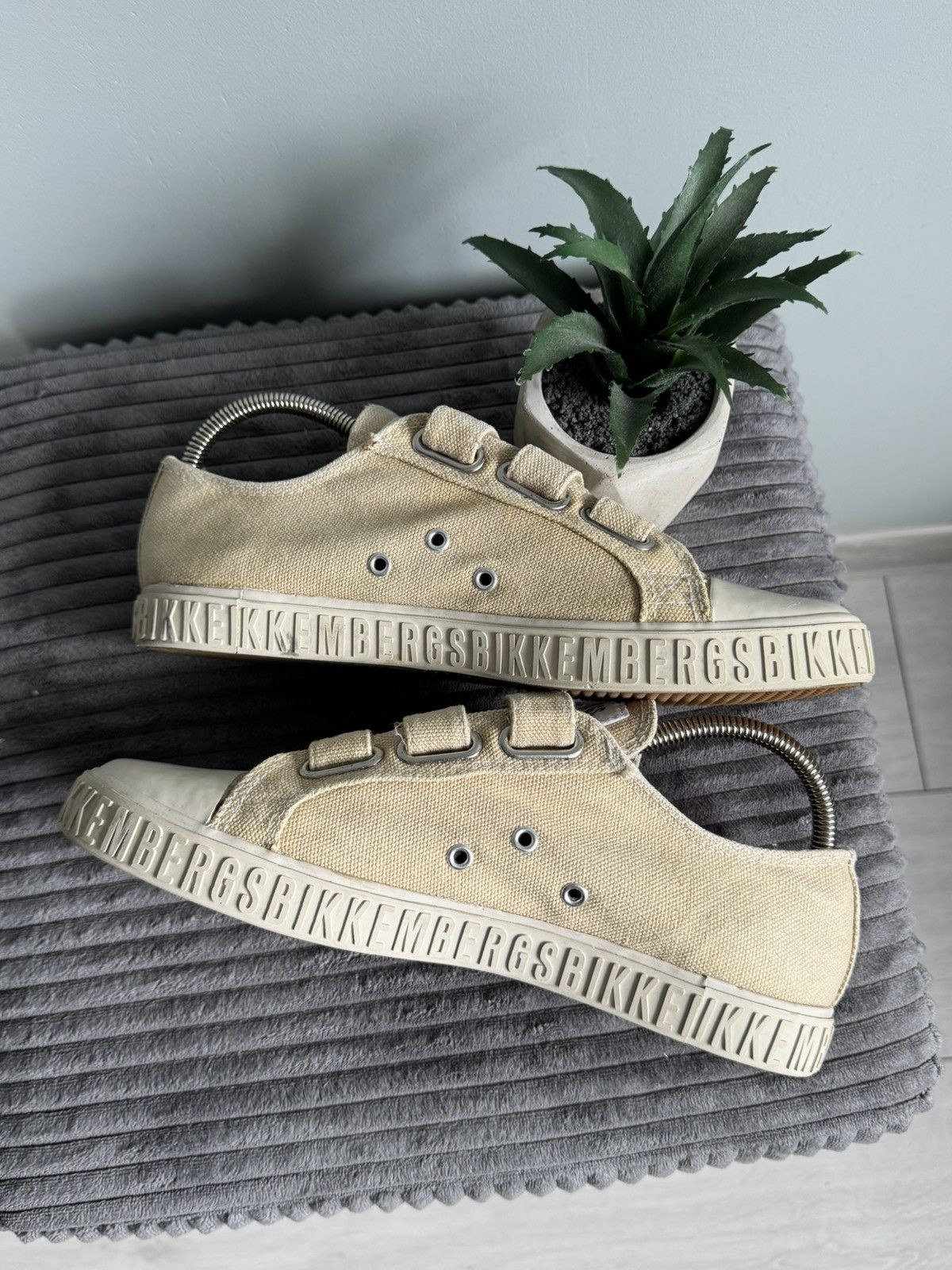Dirk Bikkembergs Dirk Bikkembergs Canvas Y2K Shoes Sneakers Size US 6 / IT 36 - 5 Thumbnail