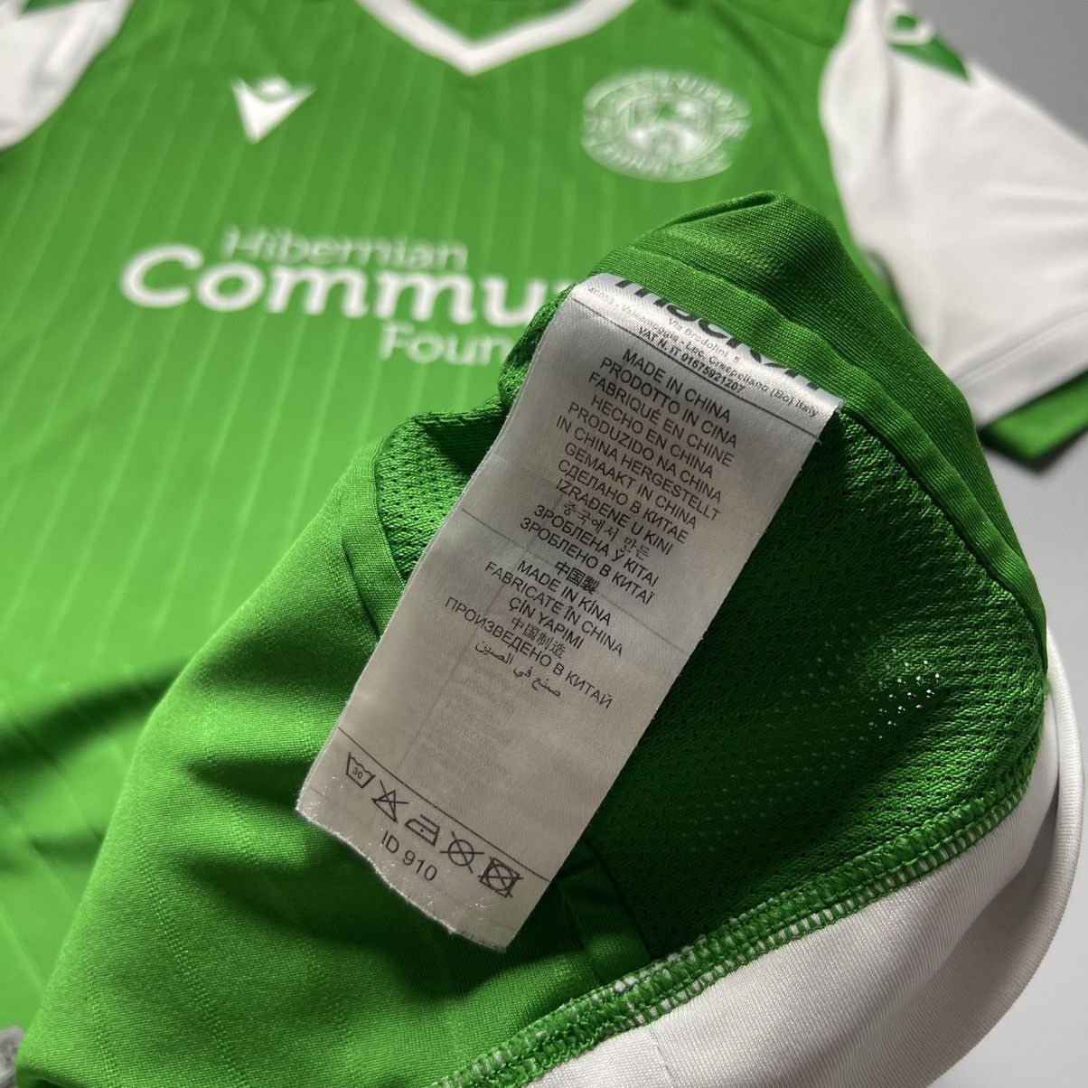 Macron HIBERNIAN MACRON 2019/2020 FOOTBALL HOME JERSEY #26 SPECTOR Size US XL / EU 56 / 4 - 13 Thumbnail