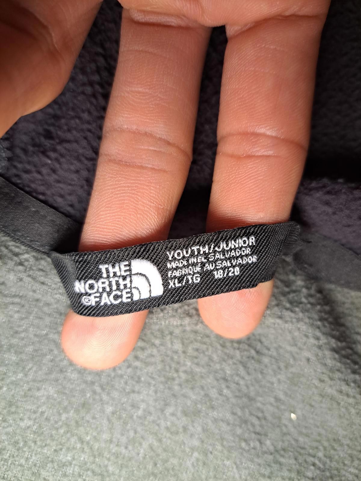 The North Face The North Face Fleece Jacket Youth XL Size 18 Gray Black Size US XL / EU 56 / 4 - 3 Thumbnail