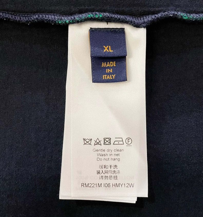 Louis Vuitton Louis Vuitton Full logo gradient sweatshirt Size US XL / EU 56 / 4 - 5 Thumbnail