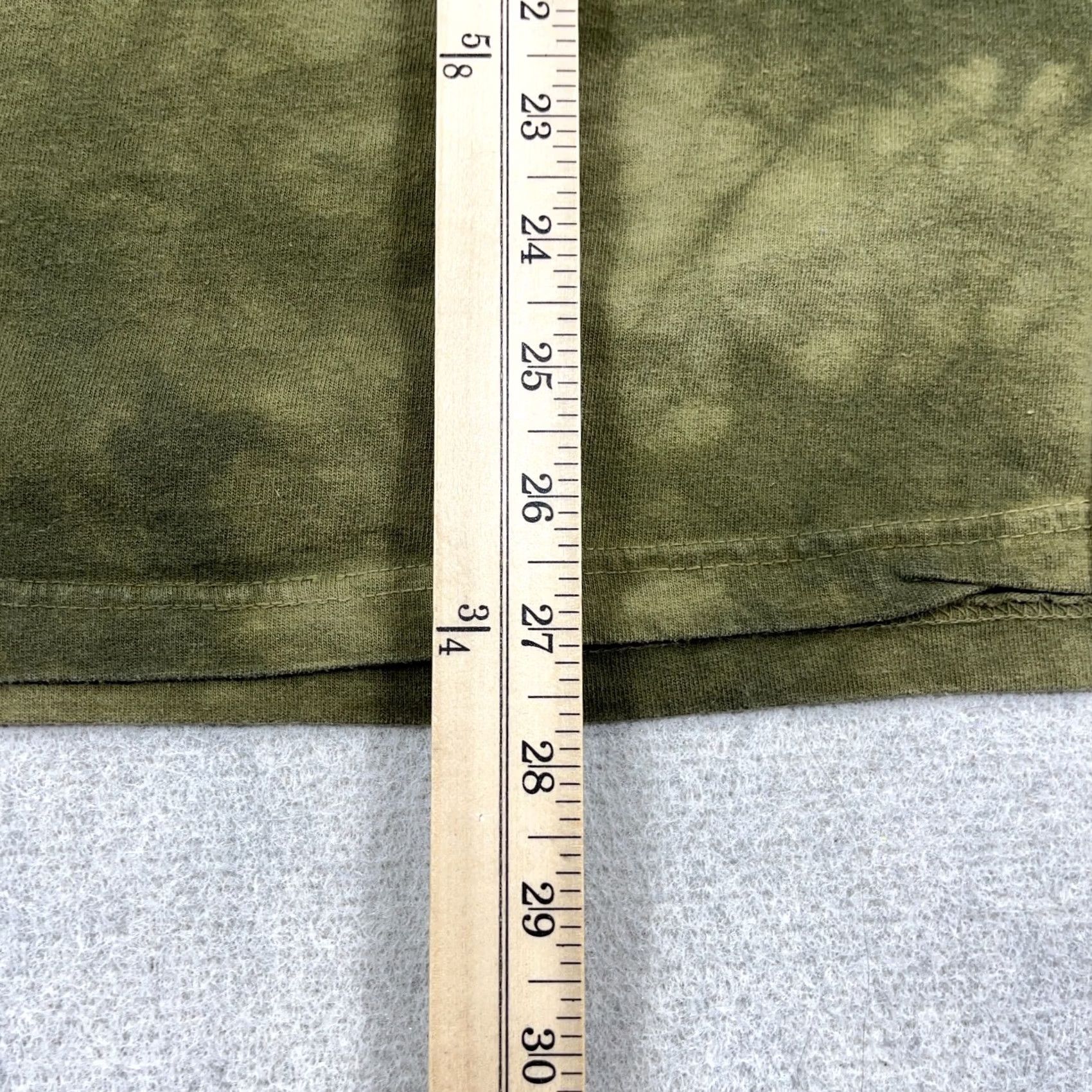 The Mountain The Mountain VTG Mens Large Green Tie Dye Nature Deer Buck American Flag Shirt Size US L / EU 52-54 / 3 - 7 Thumbnail