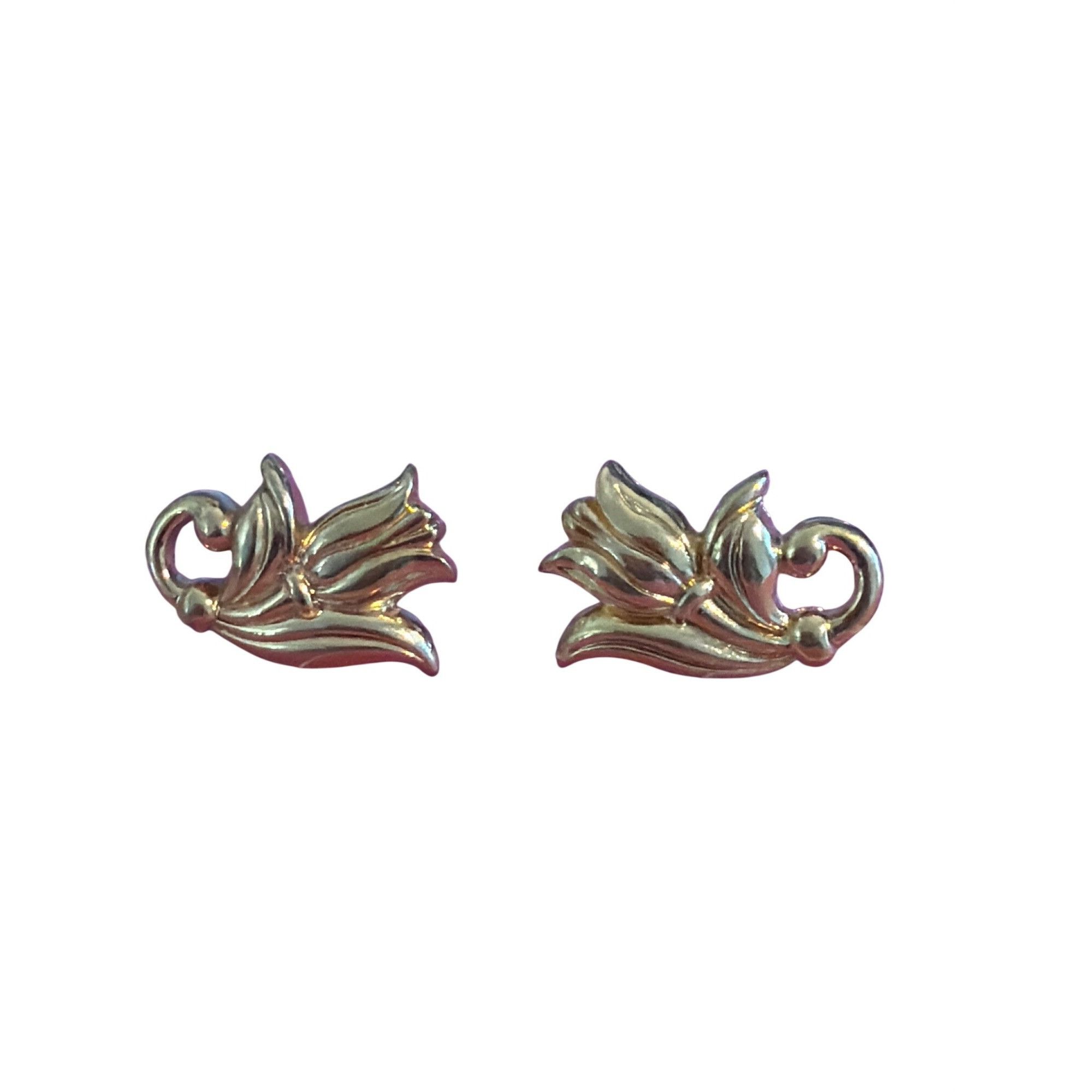 Other Vintage Avon Gold Tone Spring Tulip Pierced Earrings Flowers Size ONE SIZE - 1 Thumbnail