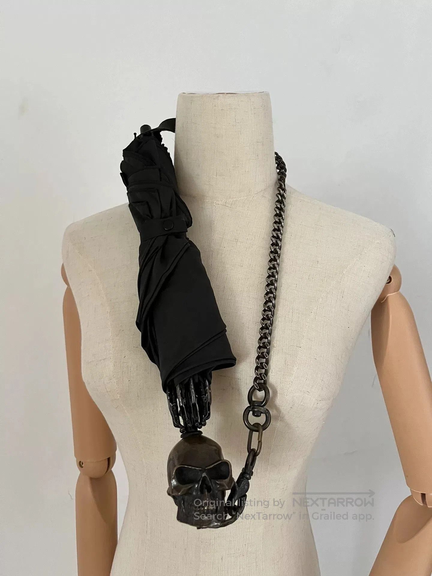Beauty Beast Beauty: Beast Skull Handle Umbrella. Size ONE SIZE - 2 Thumbnail