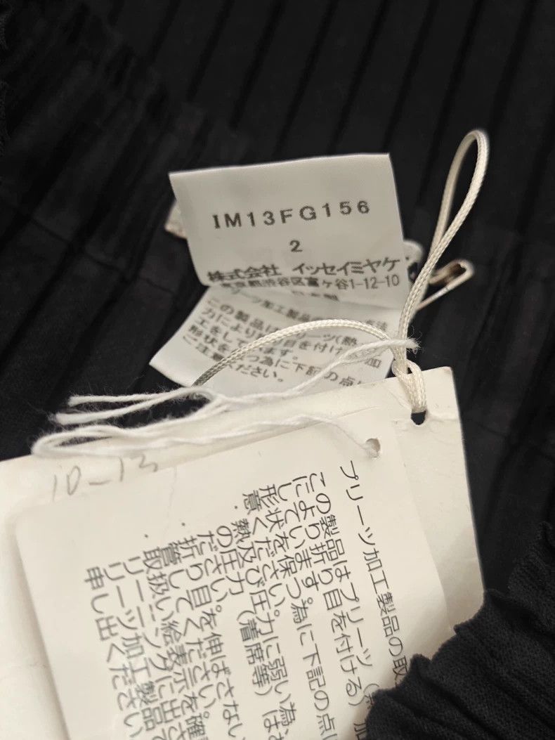 Issey Miyake Issey Miyake size:2 Black pleated tulip skirt Size 31" - 6 Thumbnail