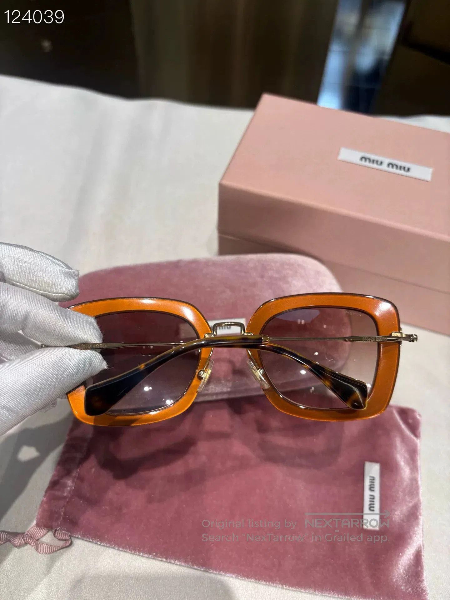 Miu Miu Miu Miu Leopard Print Sunglasses. Size ONE SIZE - 2 Thumbnail