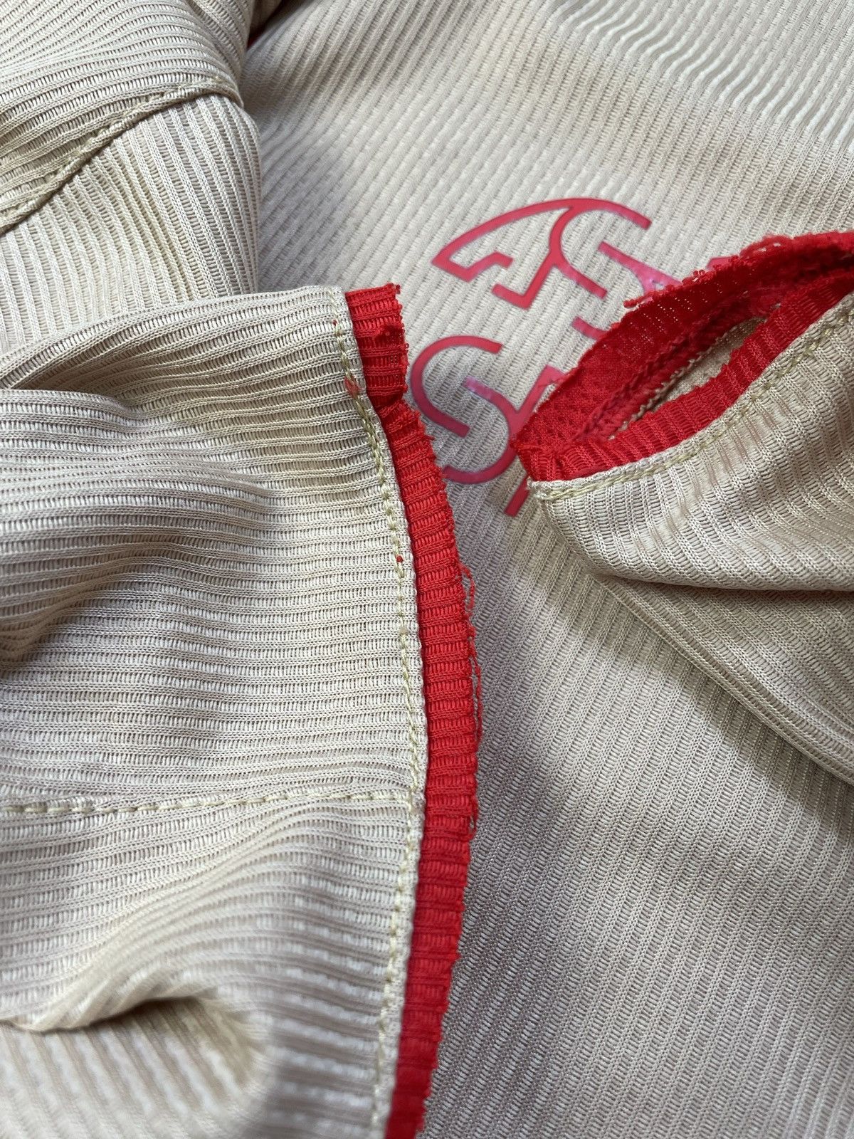 Puma Switzerland Third football shirt 2006 - 2008 Puma jersey Size US M / EU 48-50 / 2 - 8 Thumbnail
