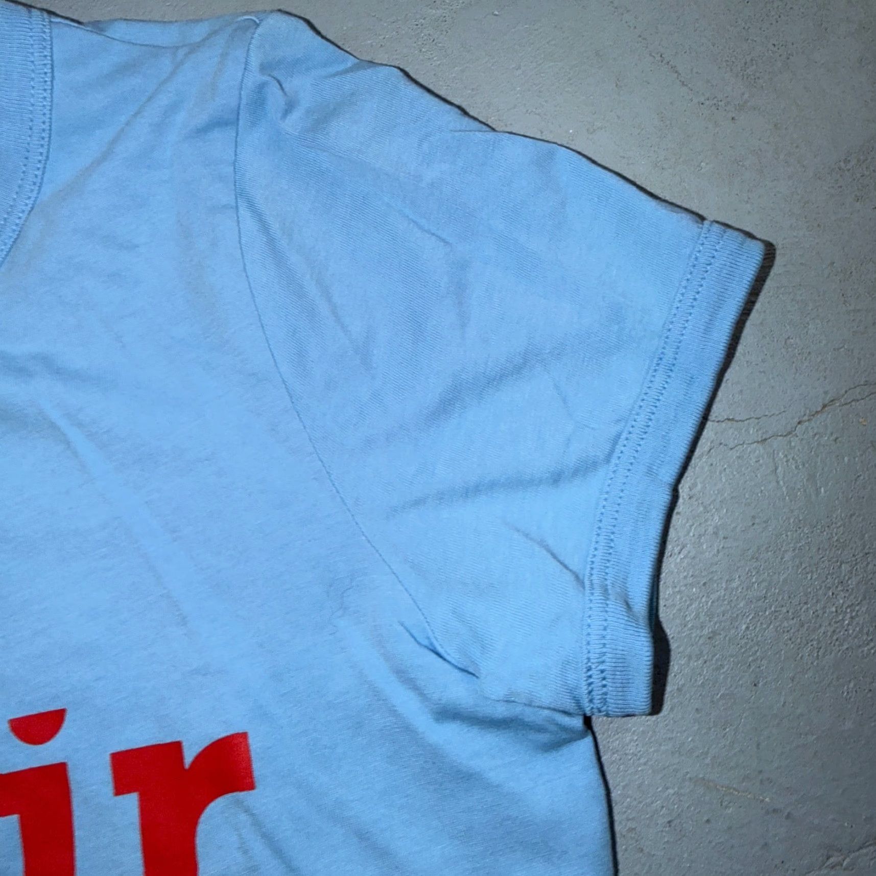 Marc Jacobs Marc Jacobs Ce Soir Graphic Tee Shirt Short Sleeve Crew Neck S Women Blue Vintage? No (avoid N/A) Size S / US 4 / IT 40 - 5 Thumbnail