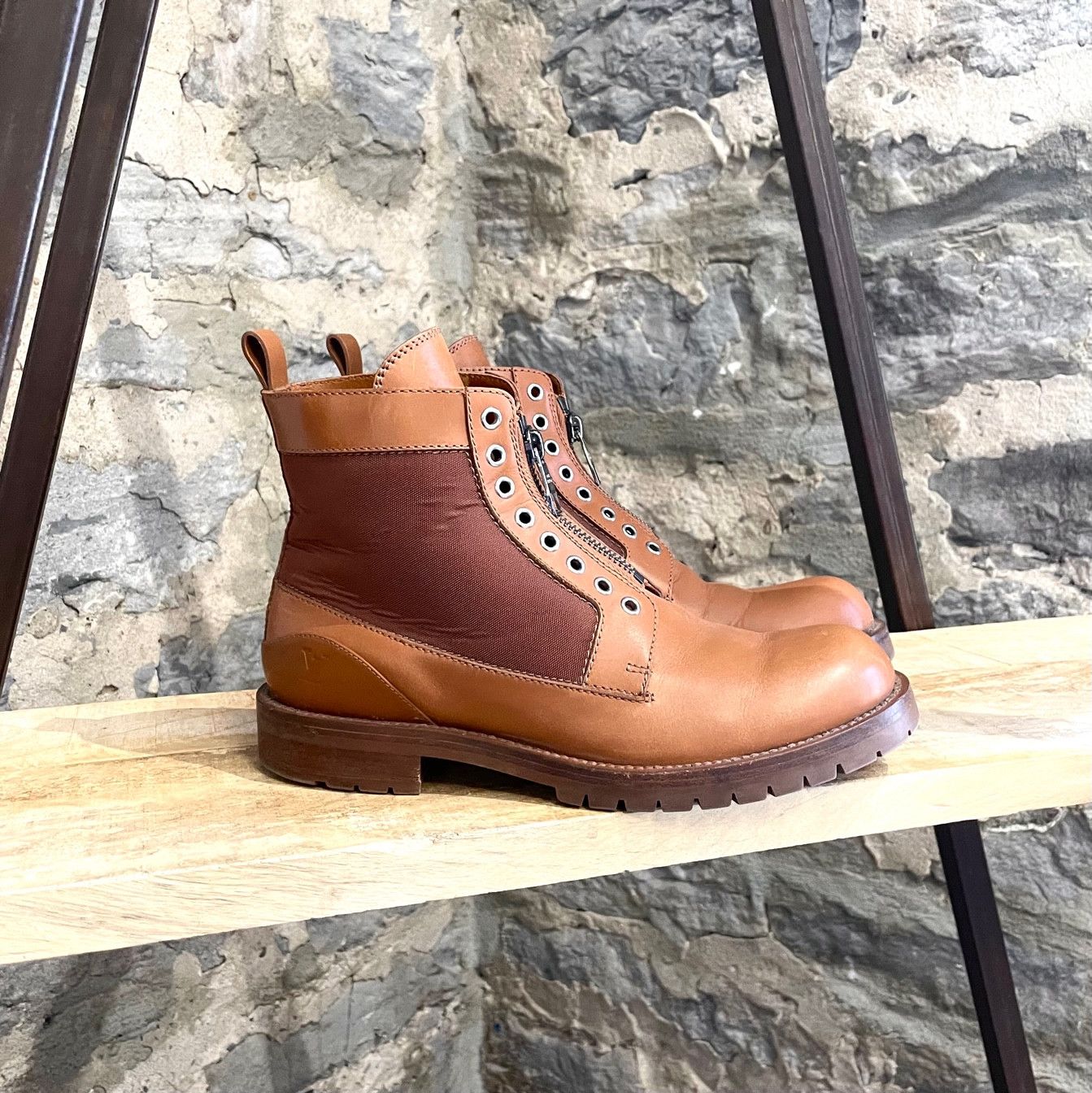 Louis Vuitton Louis Vuitton Bengale Brown Leather Ankle Boots Size US 8.5 / EU 41-42 - 1 Thumbnail