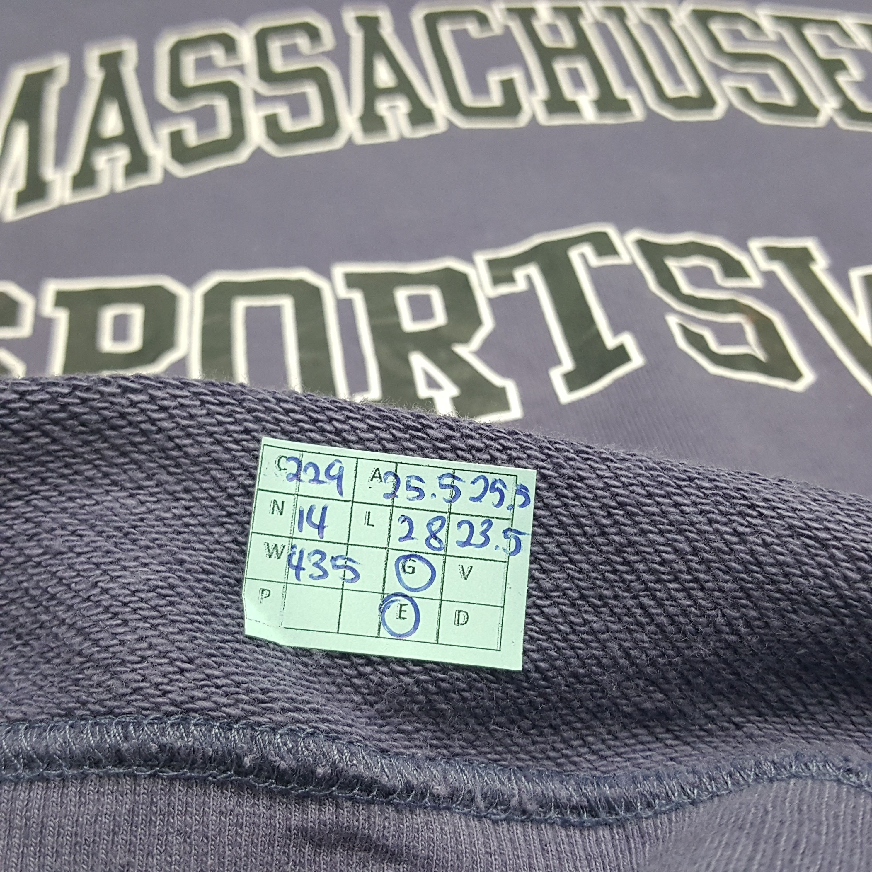 Vintage Vintage MASSACHUSETTS Sportswear Sweatshirts Size US XL / EU 56 / 4 - 8 Thumbnail
