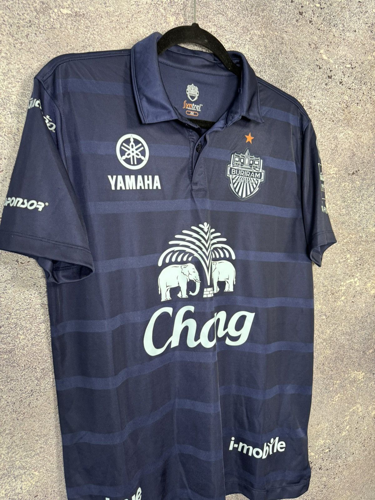 Vintage Buriram United 2017/18 Home Soccer Jersey Medium Size US M / EU 48-50 / 2 - 8 Thumbnail
