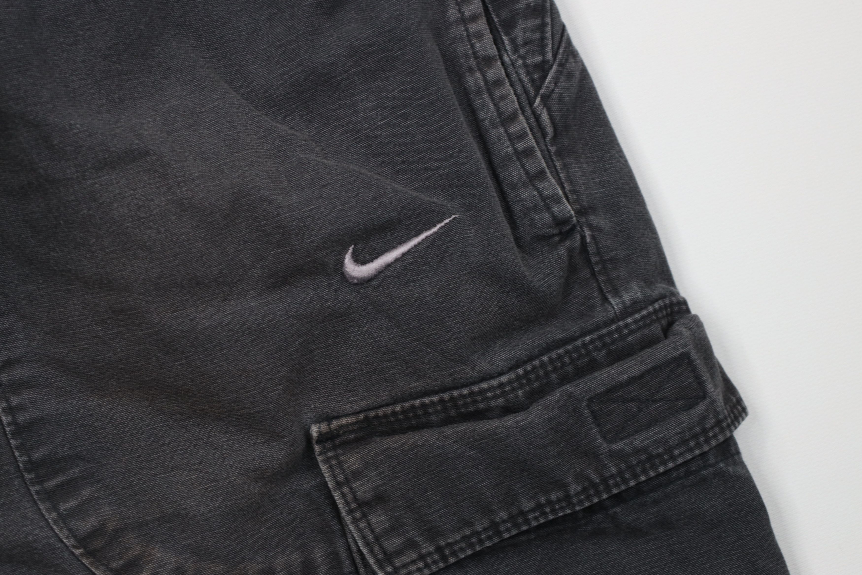 Nike Vintage Y2K Nike Travis Scott Mini Swoosh Above Knee Shorts Size US 30 / EU 46 - 5 Thumbnail