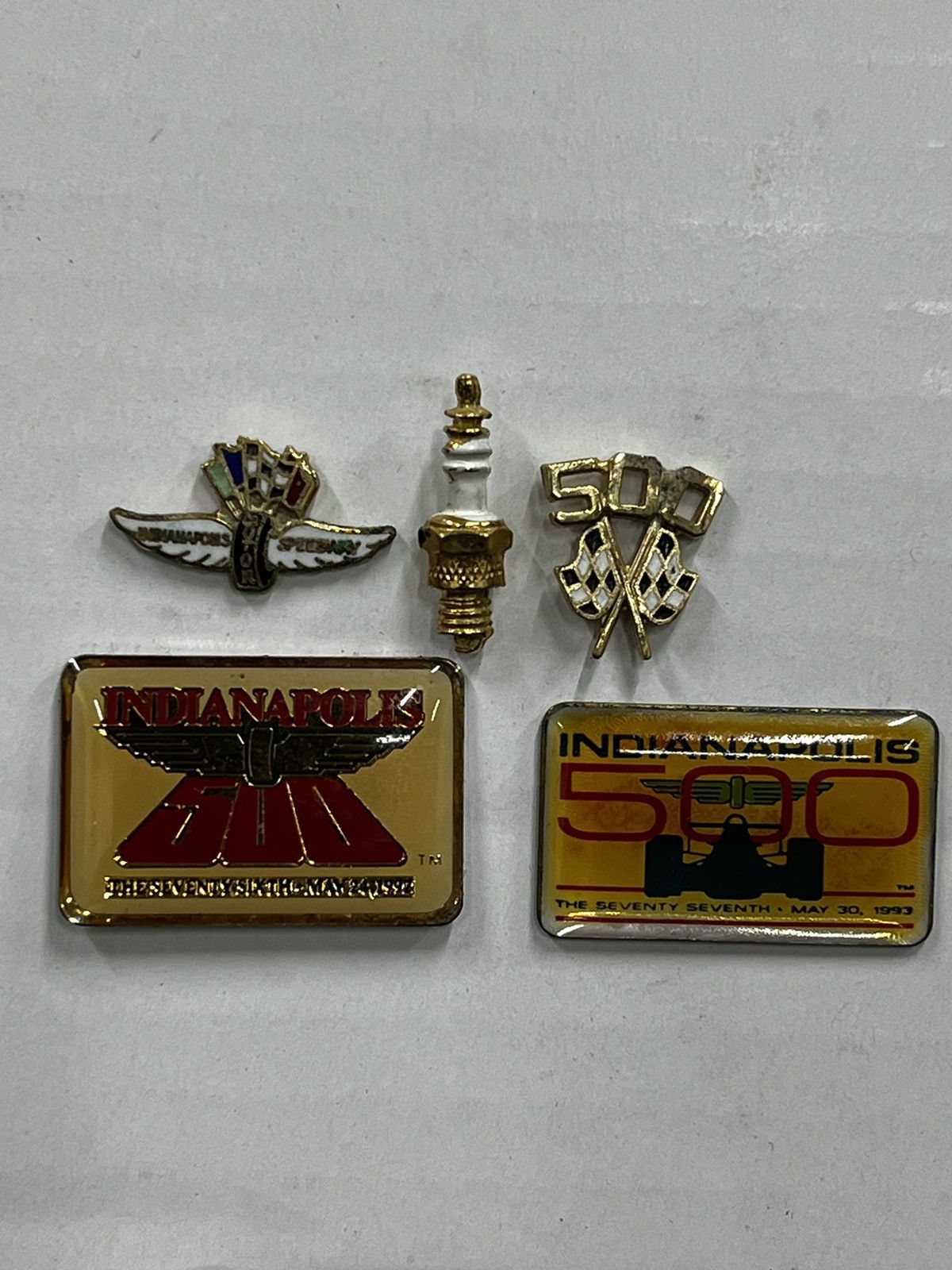 Vintage Vintage 90s Indianapolis 500 Pins Size ONE SIZE - 1 Thumbnail