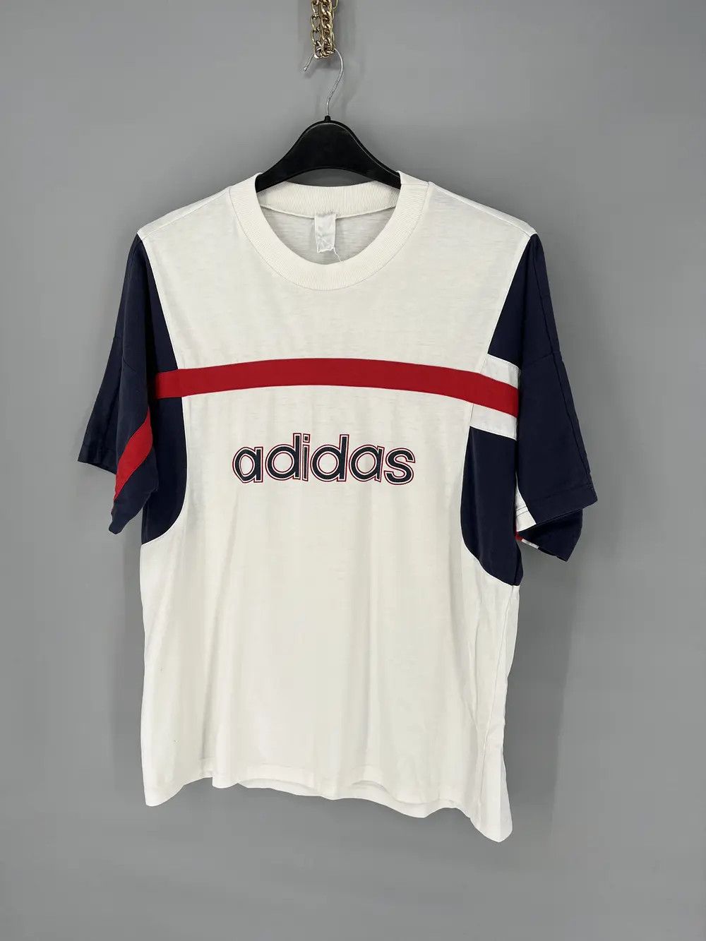 Adidas Adidas vintage T-Shirts big logo Size US XL / EU 56 / 4 - 3 Thumbnail
