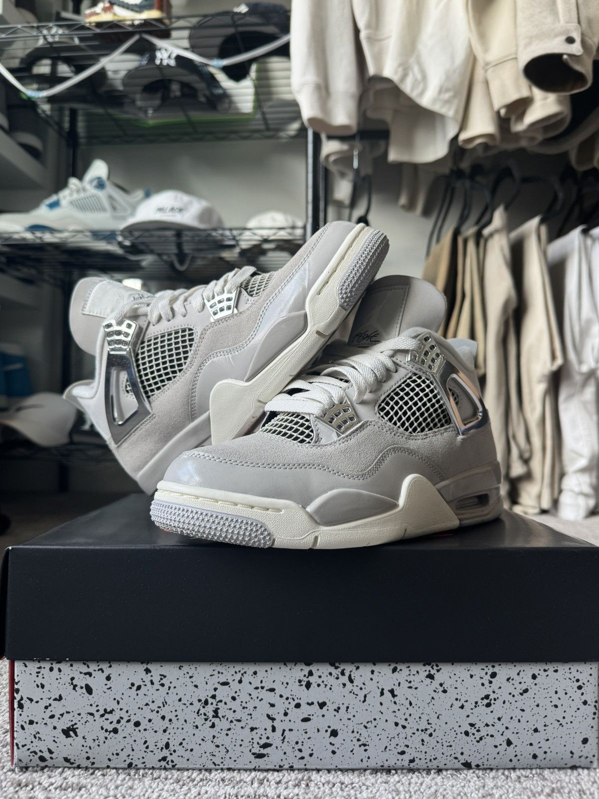 Jordan Brand Jordan Retro 4 Frozen Moments Size US 6.5 / EU 39-40 - 2 Thumbnail