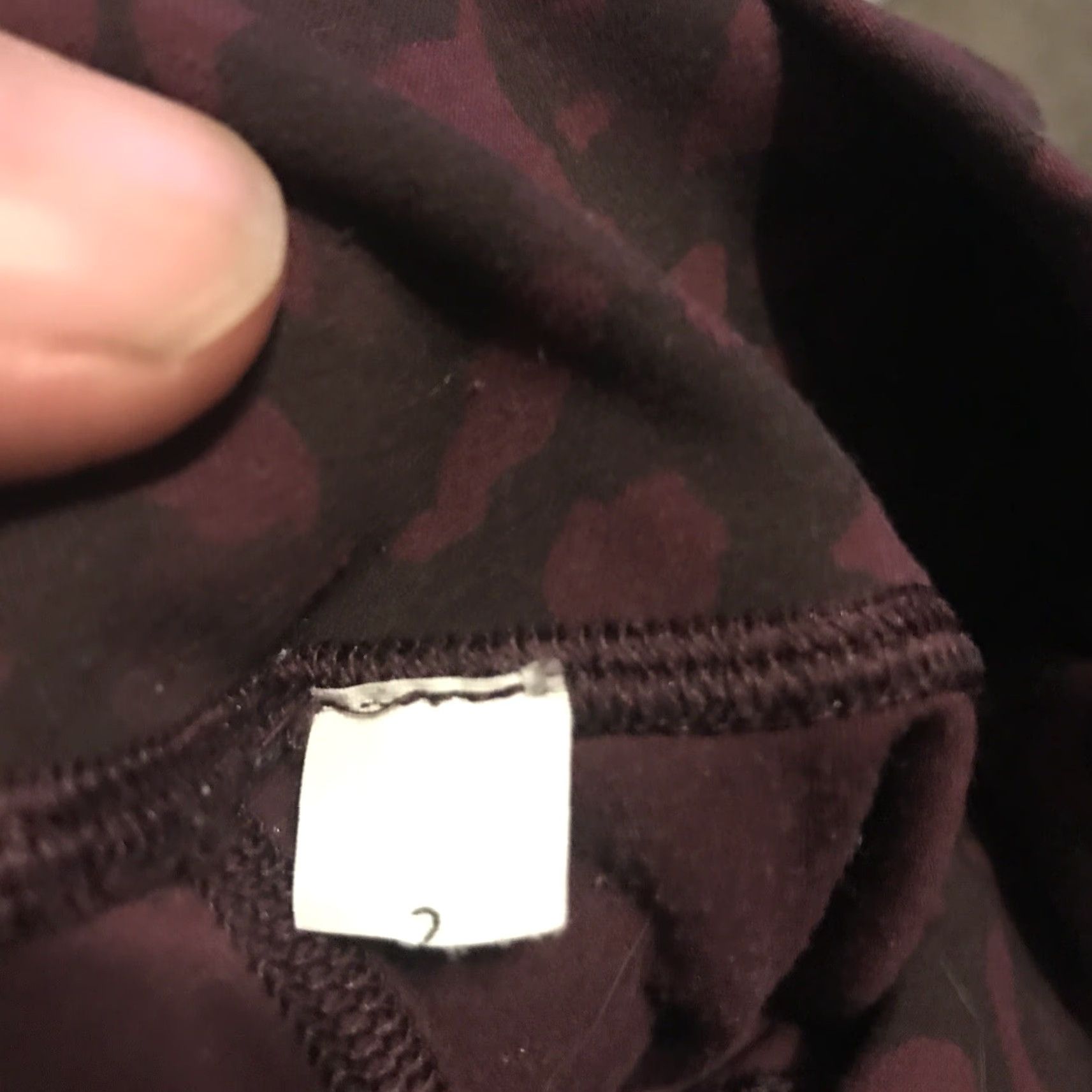 Lululemon VINTAGE Lululemon Align Leggings Camouflage Burgundy 2 Womens Camouflage Pattern Activewear Leggings Womens 2 Burgundy Camouflage Lululemon Align Size 26" / US 2 / IT 38 - 4 Thumbnail