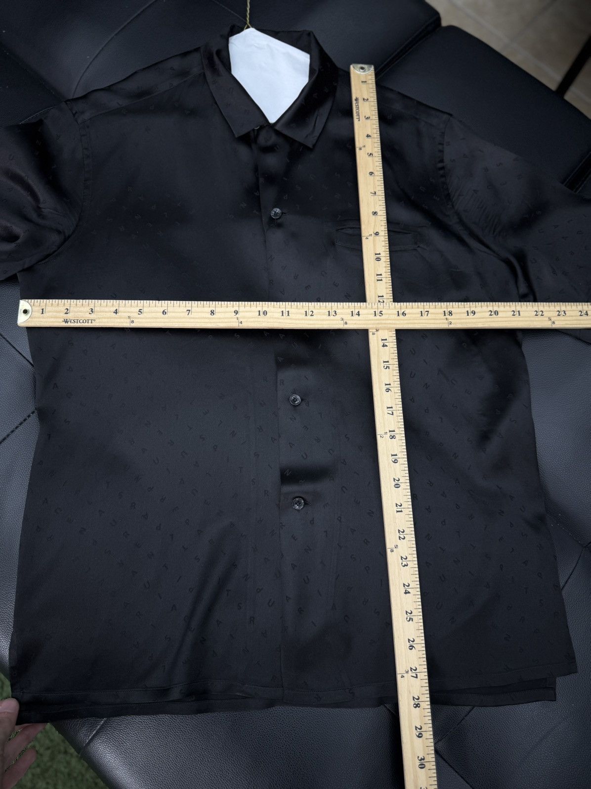 Saint Laurent Paris Saint Laurent Paris Collared Button Silk T-Shirt Size (40) Size US M / EU 48-50 / 2 - 15 Thumbnail