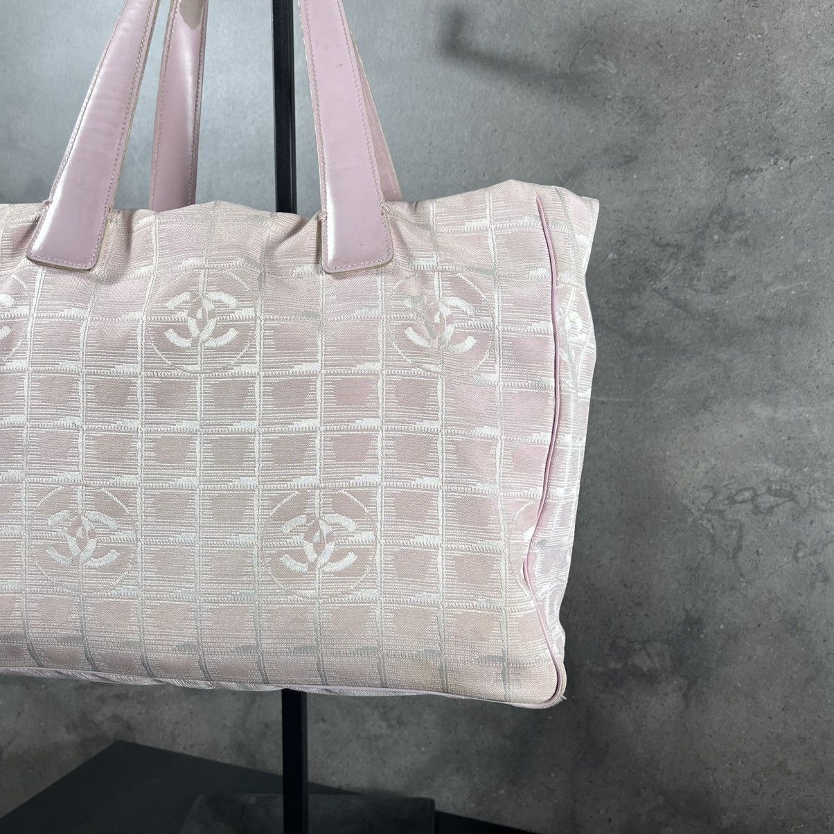 Chanel Archive Chanel Aligne Pink Travel Line Monogram Hand Bag Size ONE SIZE - 10 Thumbnail