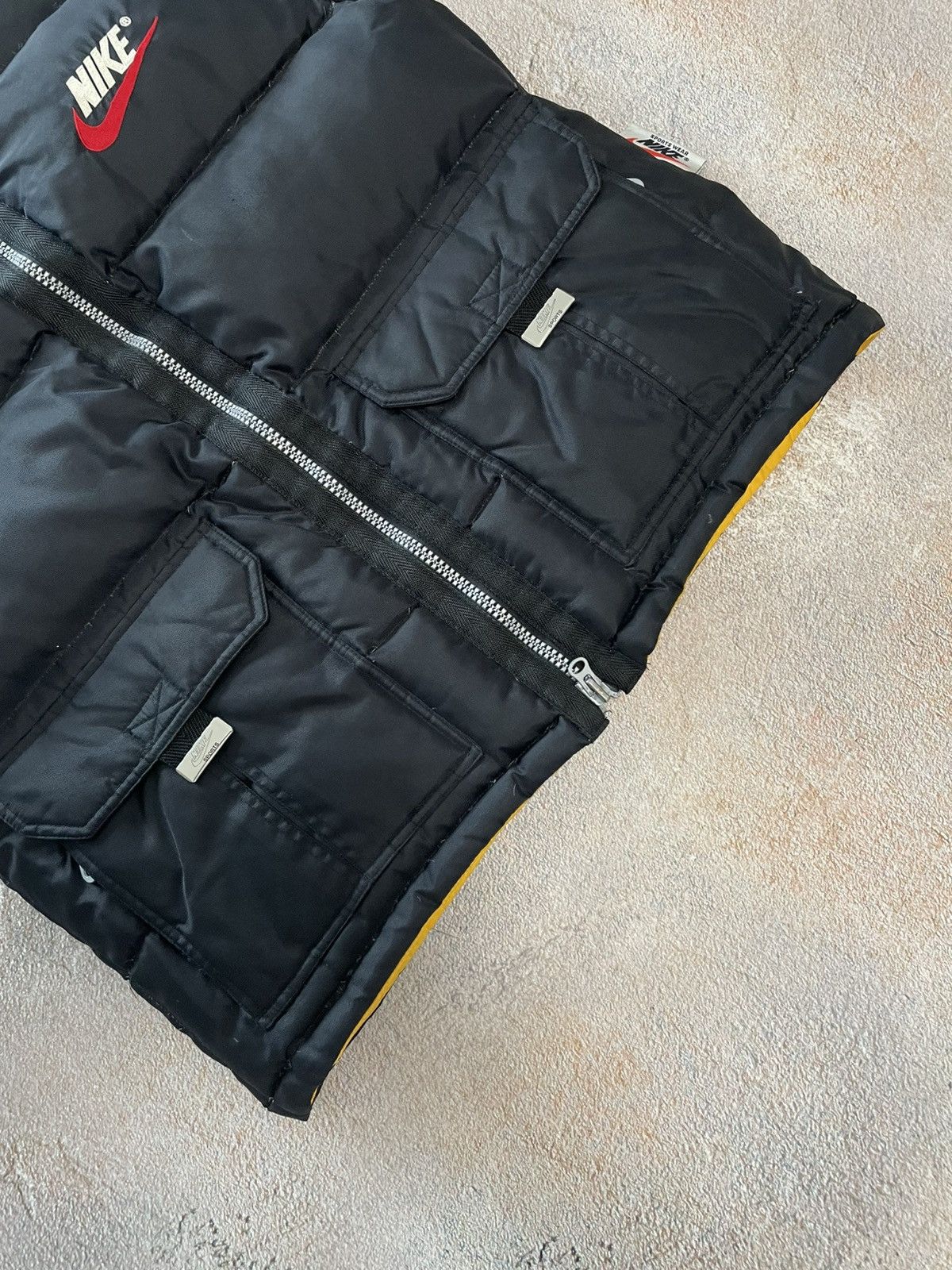 Nike ACG Vintage Nike ACG Reversible Puffer Vest Big Swoosh Size US M / EU 48-50 / 2 - 12 Thumbnail