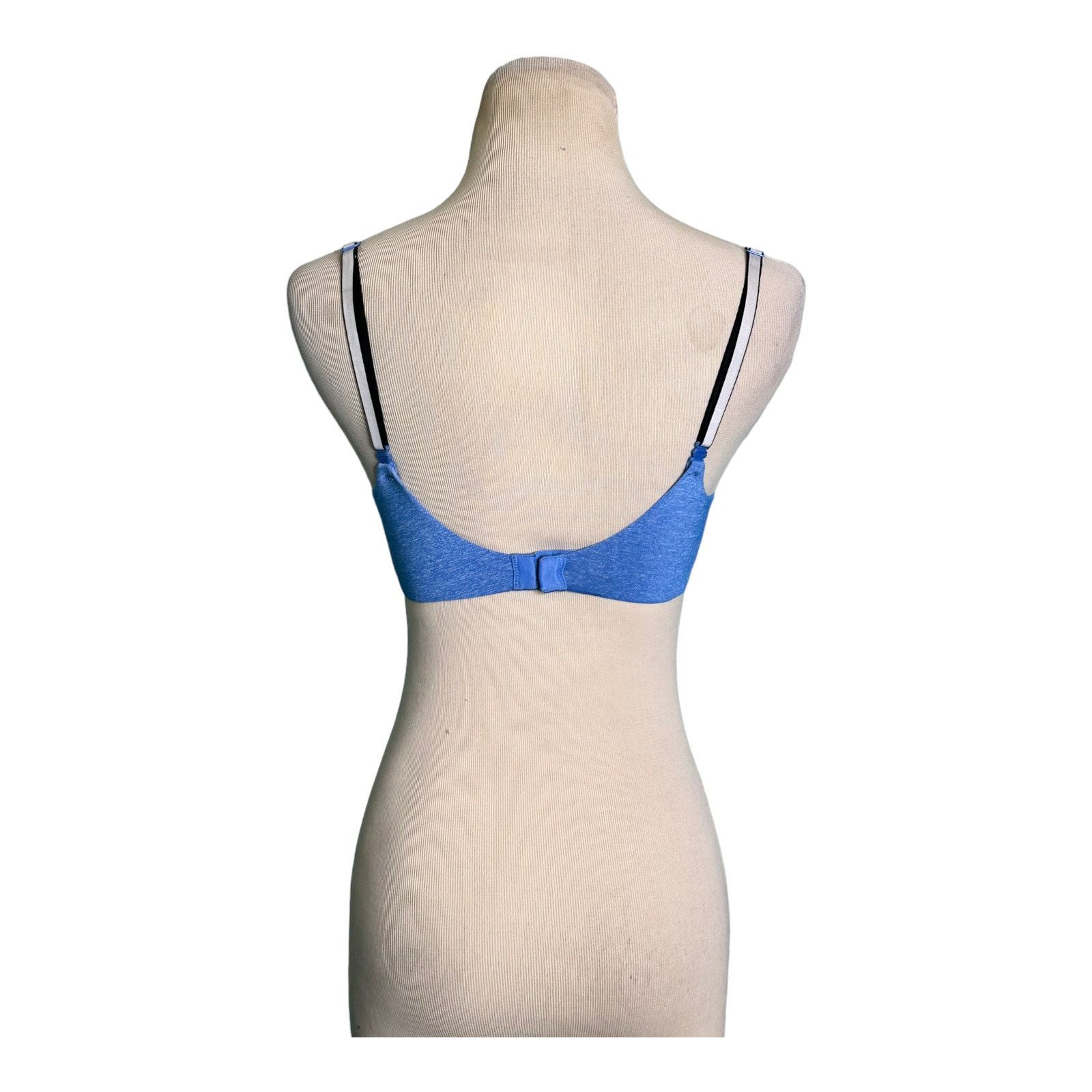 Victoria's Secret Victoria's Secret blue uplift semi demi blue bra size 32C Size ONE SIZE - 2 Thumbnail