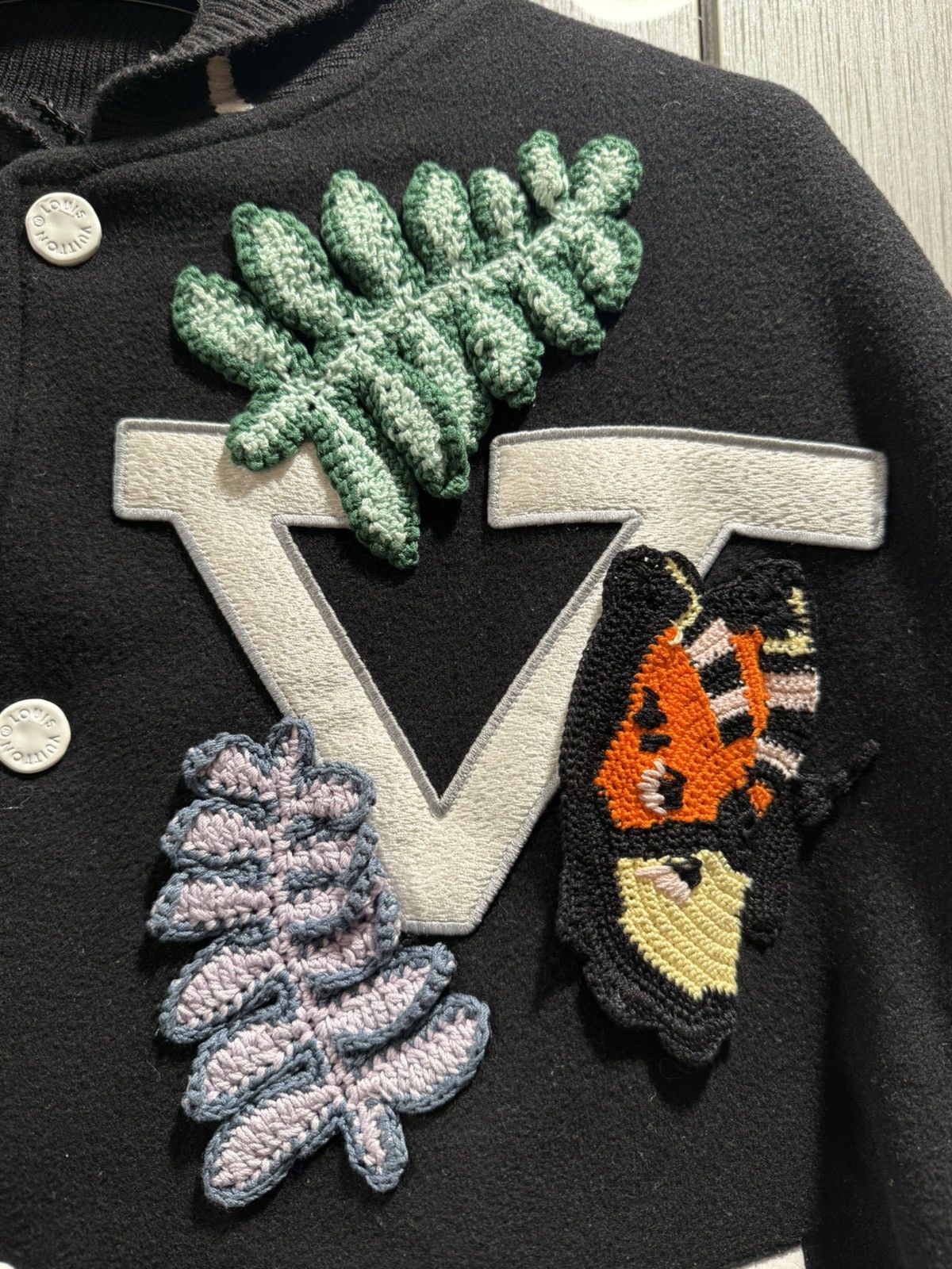 Louis Vuitton Louis Vuitton Crochet Flower Varsity Jacket Size US L / EU 52-54 / 3 - 3 Thumbnail