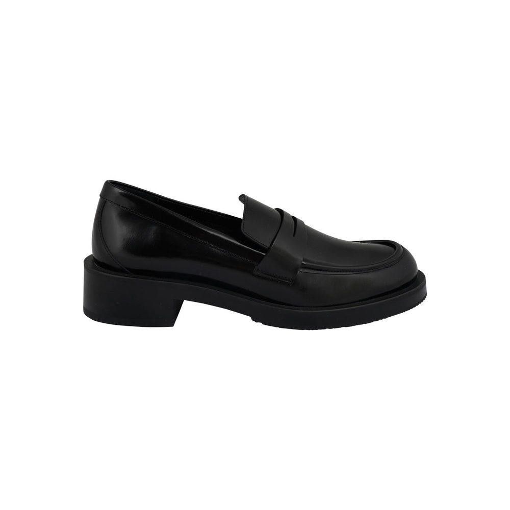 STUART WEITZMAN BLACK PALMER BOLD LEATHER LOAFER SIZE 38.5