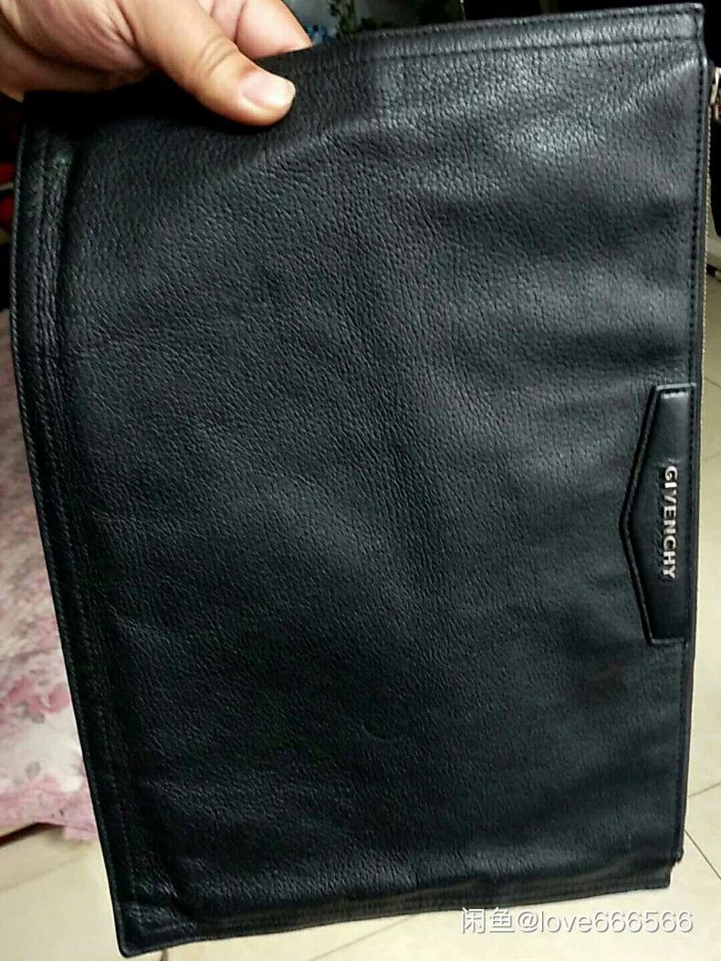 Givenchy Givenchy Handbag Size ONE SIZE - 1 Thumbnail
