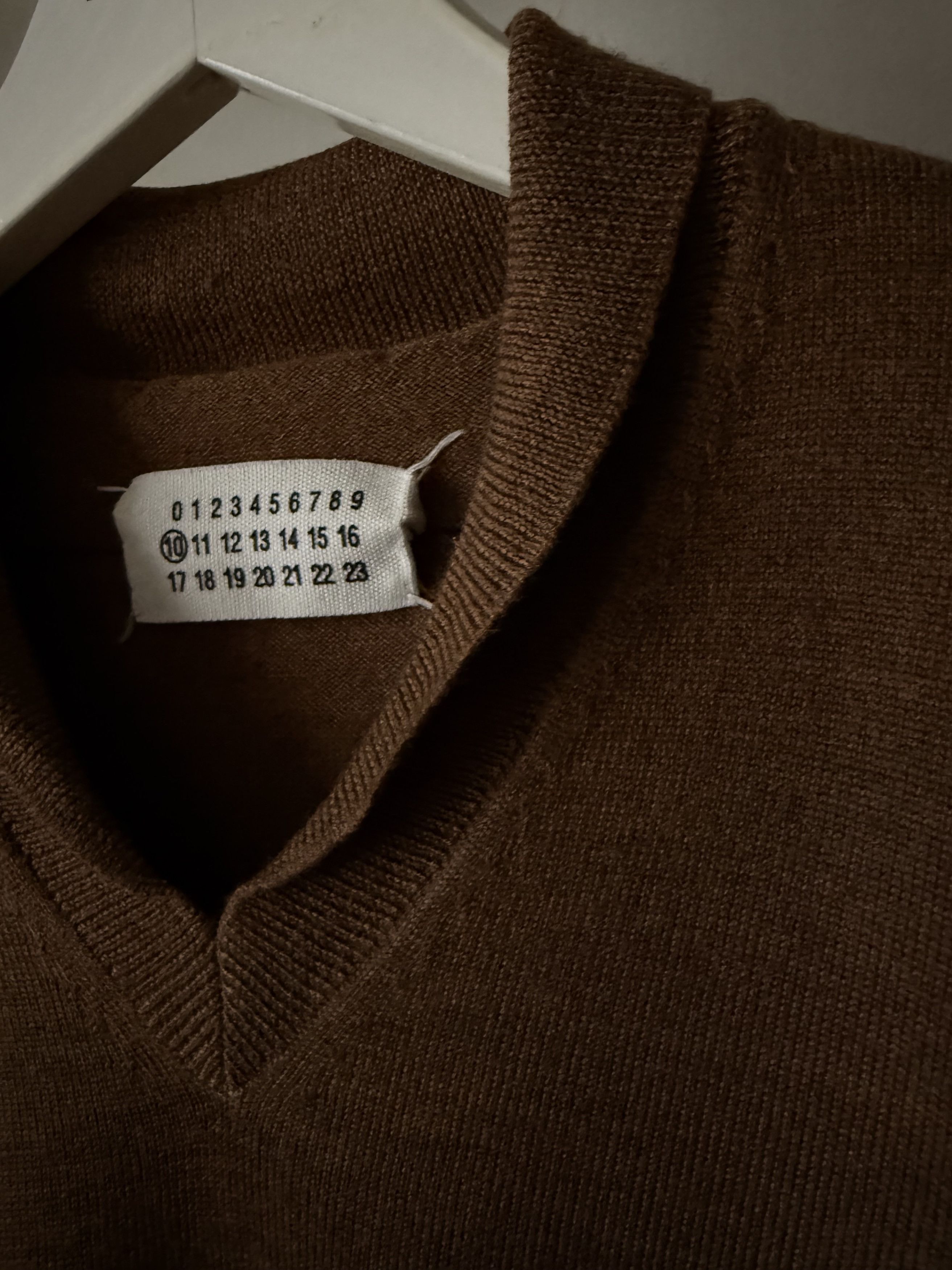Maison Margiela MAISON MARTIN MARGIELA SWEATER IN SIZE M Size US M / EU 48-50 / 2 - 4 Thumbnail