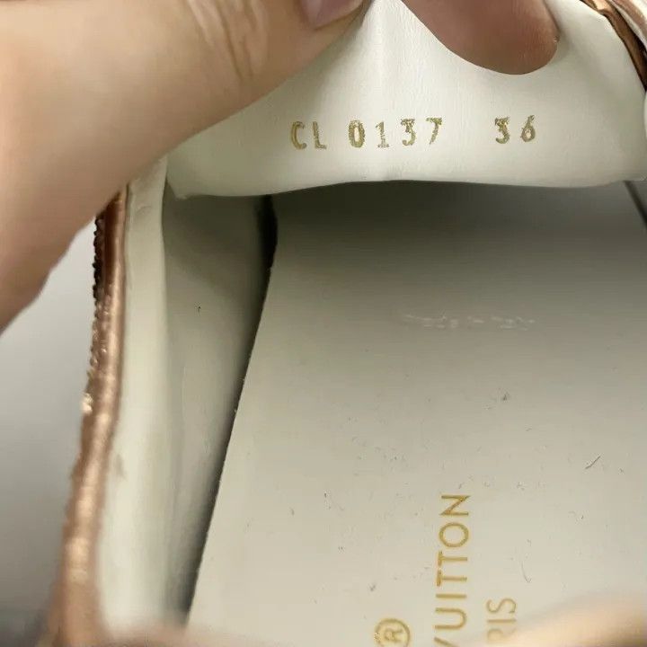 Other Louis Vuitton Glitter Low-Top Sneakers for Men and Women -2 Size US 5.5 / EU 38 - 7 Thumbnail