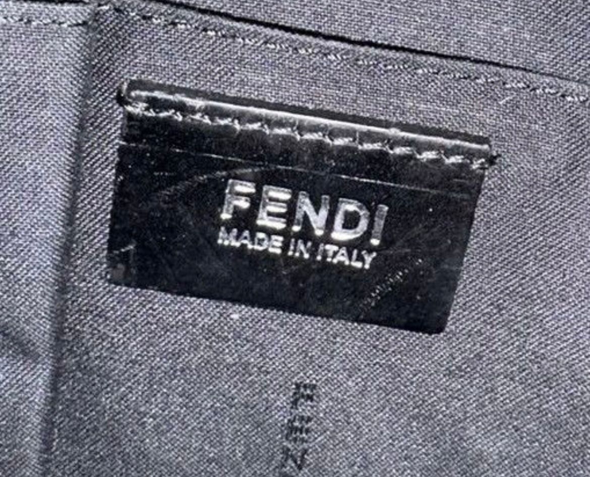 Fendi Authentic FENDI Shoulder/Crossbody Bag Size ONE SIZE - 14 Thumbnail