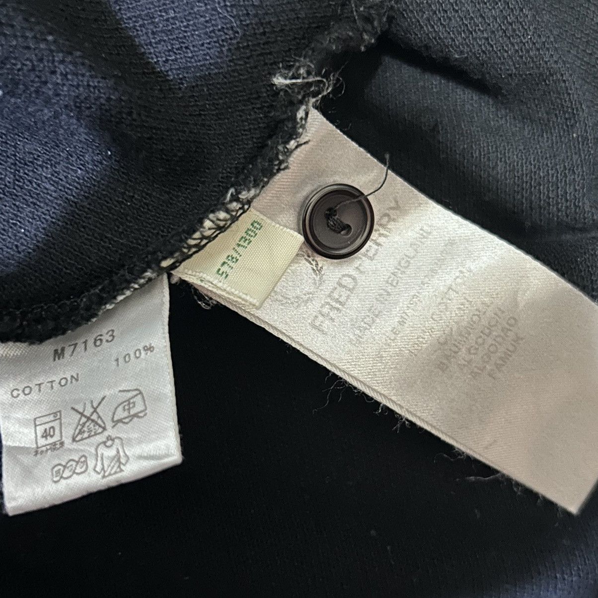 Fred Perry FRED PERRY Twisted Wheel Limited Copies Made in England Size US M / EU 48-50 / 2 - 4 Thumbnail