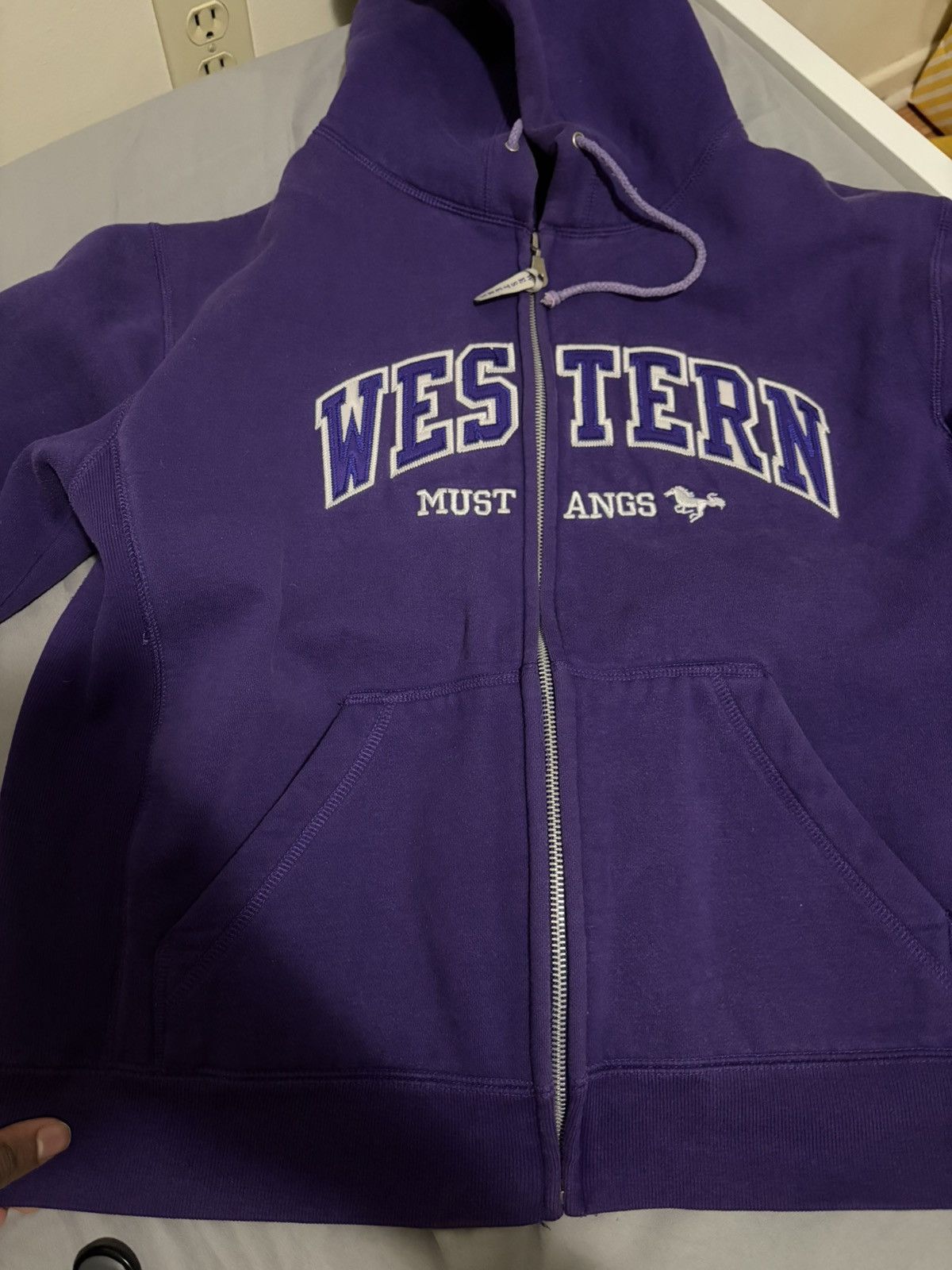 Other Vintage 90s Western University Mustangs Embroidered Hoodie Size US S / EU 44-46 / 1 - 6 Thumbnail