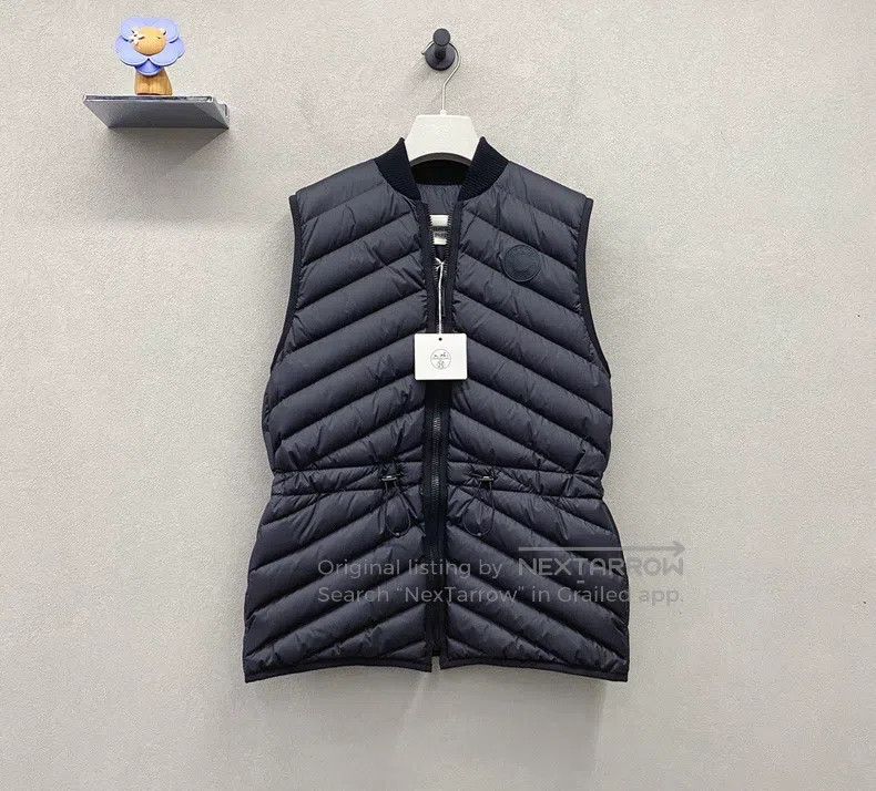 Hermes Hermes Black down vest, super comfortable fabric Size XS / US 0-2 / IT 36-38 - 2 Thumbnail