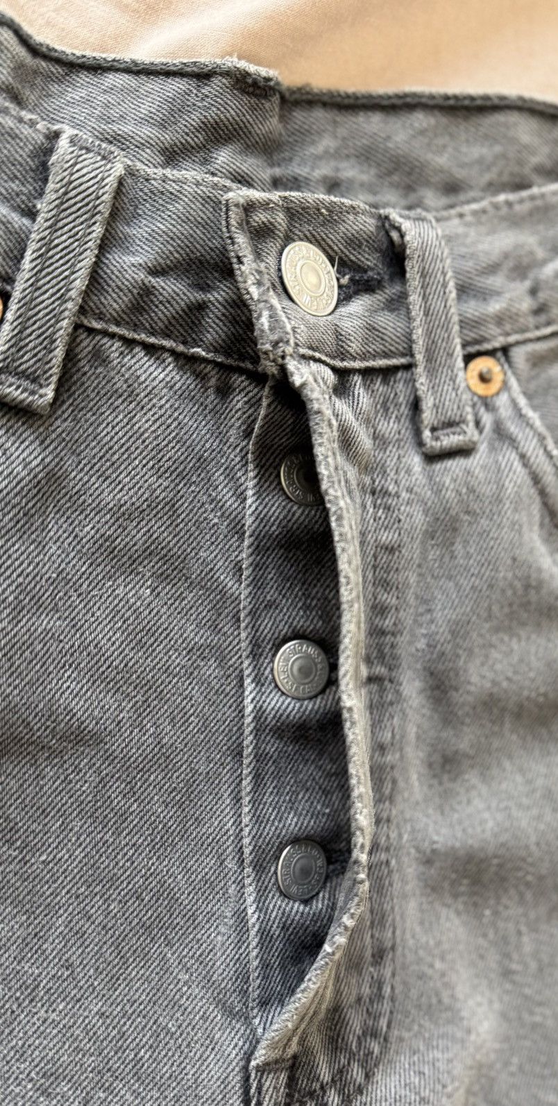 Levi's Vintage 90s Levi's 501 Faded Black / Charcoal Made in USA Size 27" / US 4 / IT 40 - 7 Thumbnail