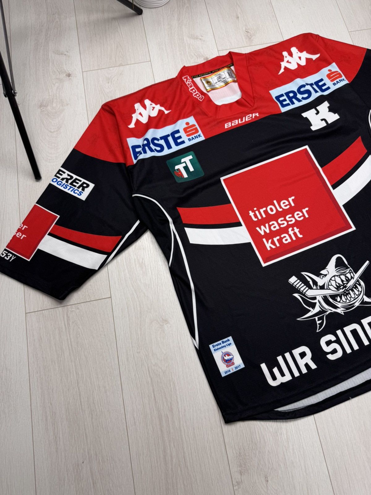 Other HC Tiroler Wasserkraft Innsbruck Die Haie 2016-17 Size US XL / EU 56 / 4 - 2 Thumbnail