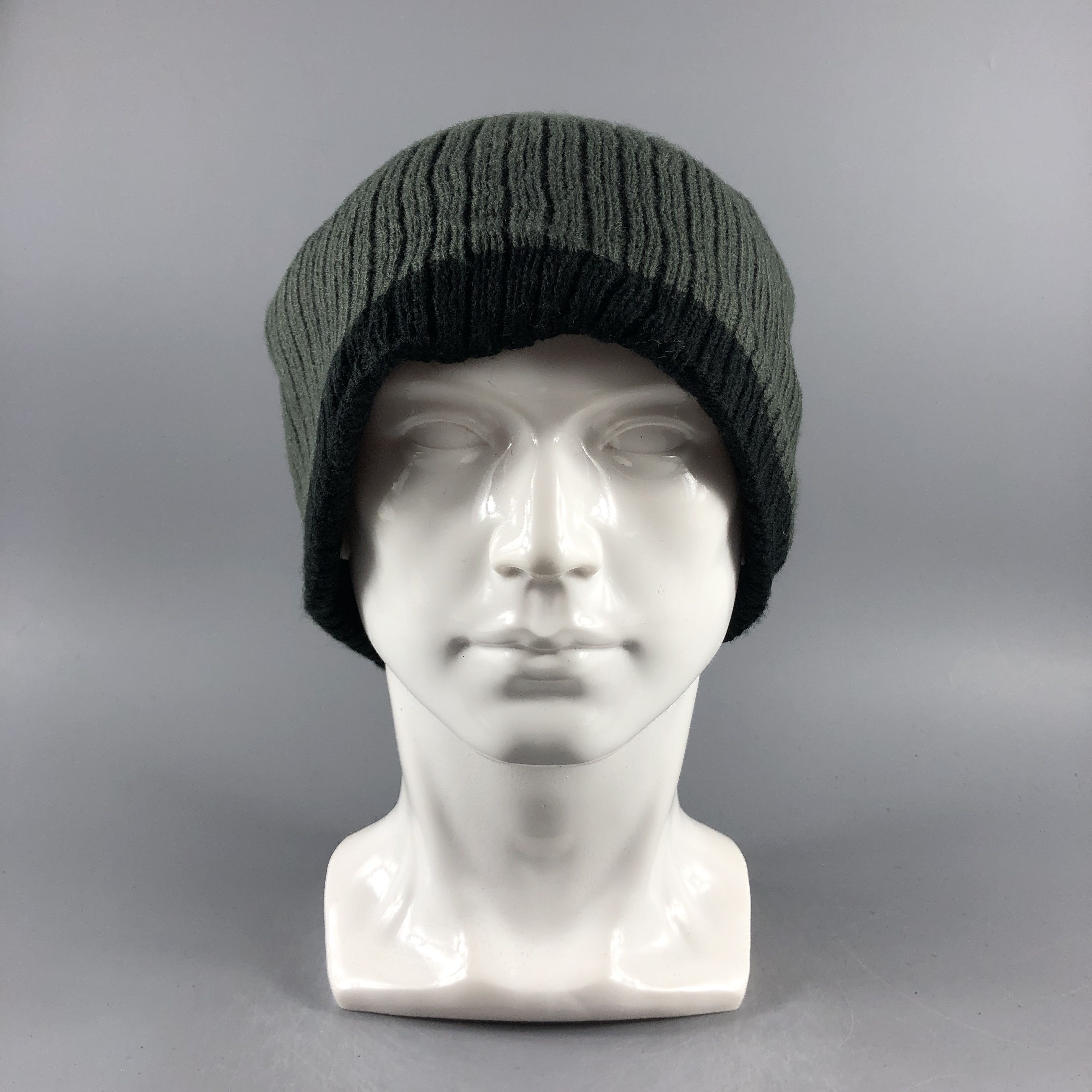 image of Vintage Unknown Cuffless Beanie Snow Hat Snow Cap -D326 in Gray/Black, Men's