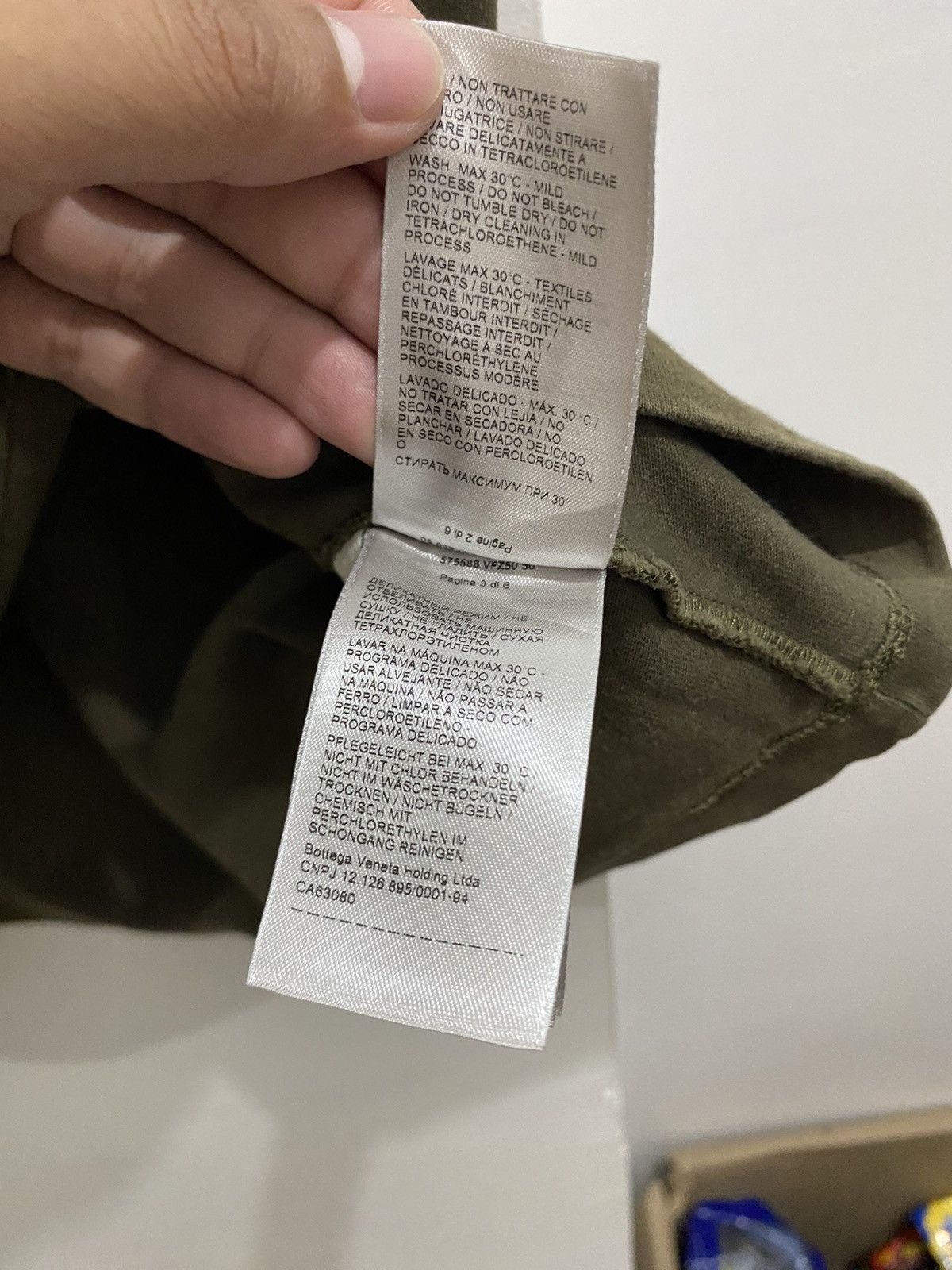 Bottega Veneta BOTTEGA VENETA PRE-FALL 2019 GREEN PLAIN SHIRT Size US M / EU 48-50 / 2 - 7 Thumbnail
