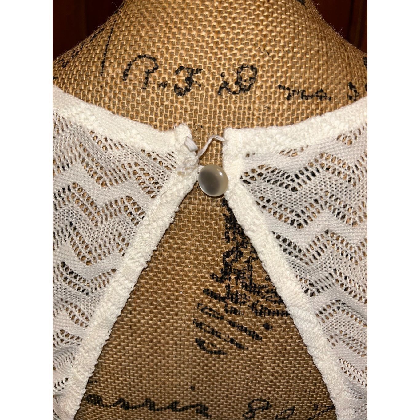 Other Material Girl Ivory Lace Overlay Dress Size M Size M / US 6-8 / IT 42-44 - 4 Thumbnail
