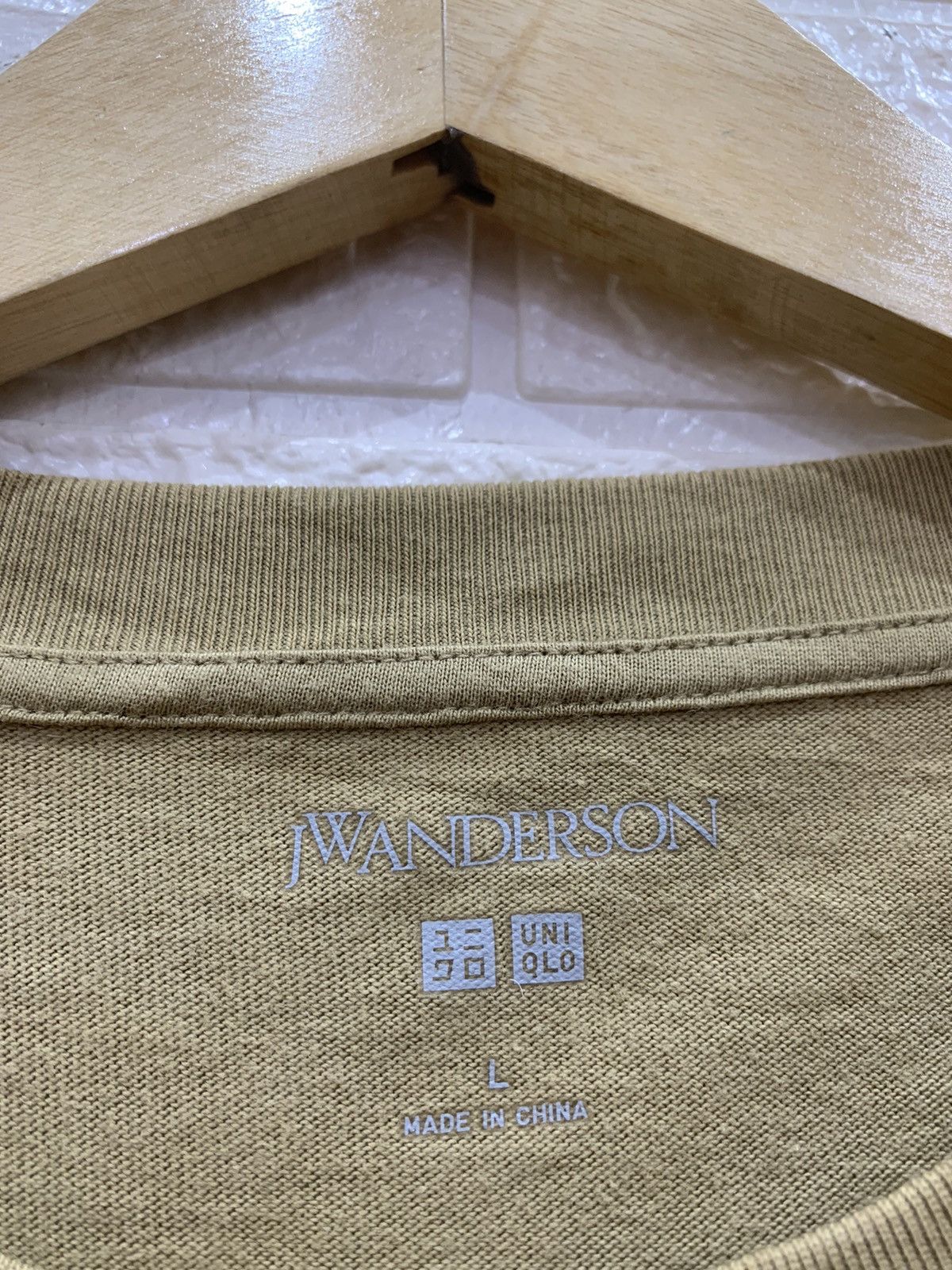 JW Anderson × Japanese Brand × Uniqlo Jw anderson x Uniqlo contrast stitch pocket t shirt Size US L / EU 52-54 / 3 - 8 Thumbnail