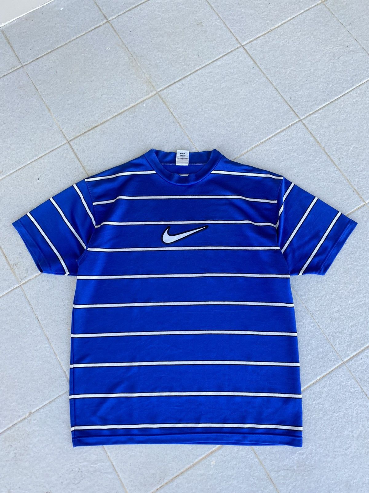 Nike Nike Vintage Logo Tape Tee White (Japan) – Size L Size L / US 10 / IT 46 - 1 Thumbnail