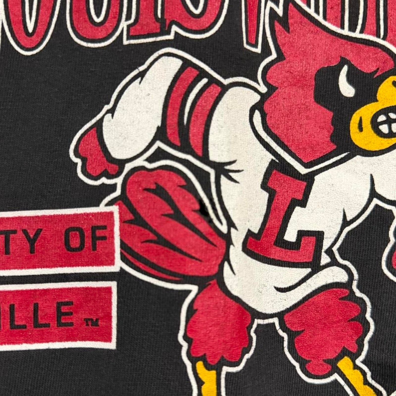 Hanes Vintage Louisville Cardinals Shirt Size US XL / EU 56 / 4 - 4 Thumbnail