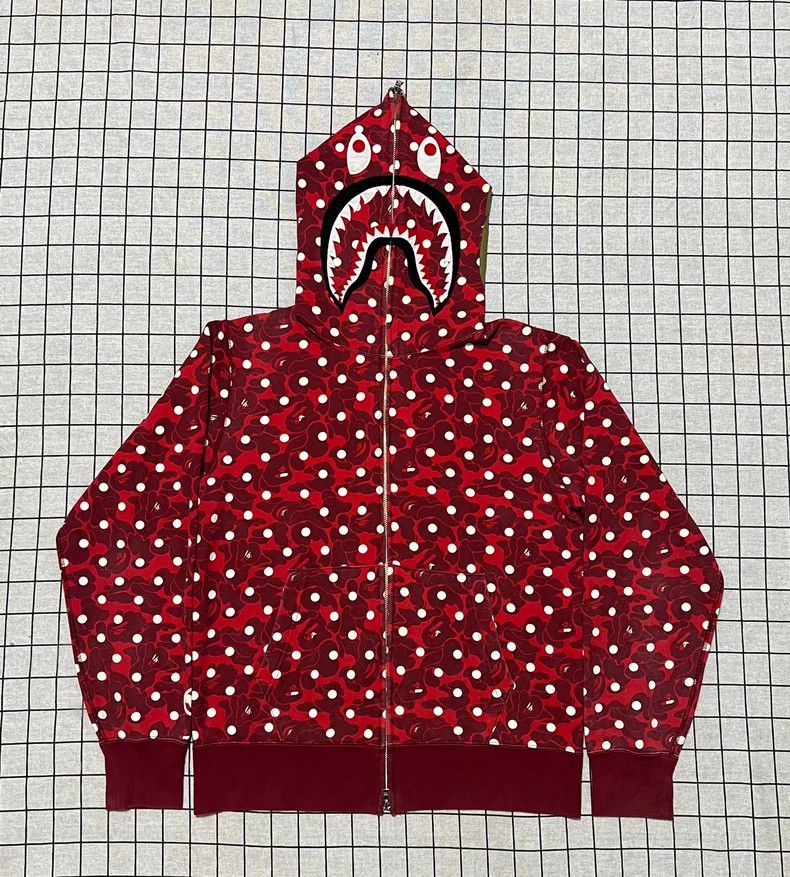 Bape BAPE Red Camo Shark Jacket L Size US L / EU 52-54 / 3 - 1 Thumbnail