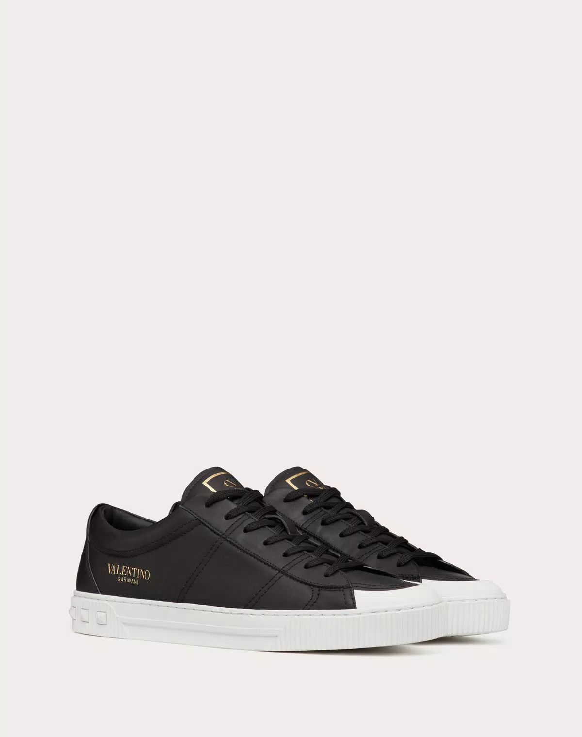 Valentino oc11z0625 Cityplanet Calfskin Sneaker in Black Size US 8 / EU 41 - 2 Thumbnail