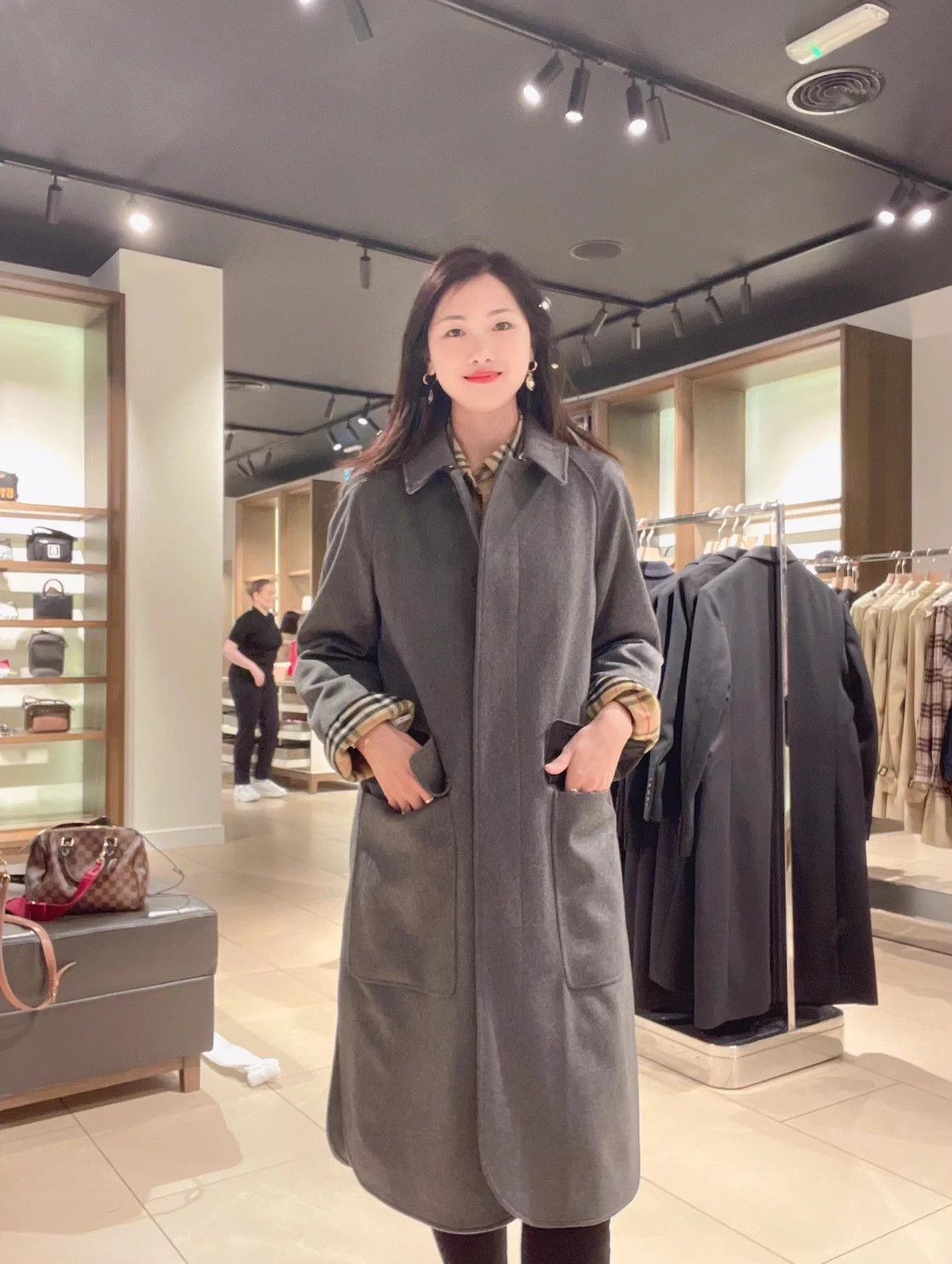 Burberry Burberry Gray Check Cashmere Mid-Length Coat 40 NOS Size M / US 6-8 / IT 42-44 - 8 Thumbnail