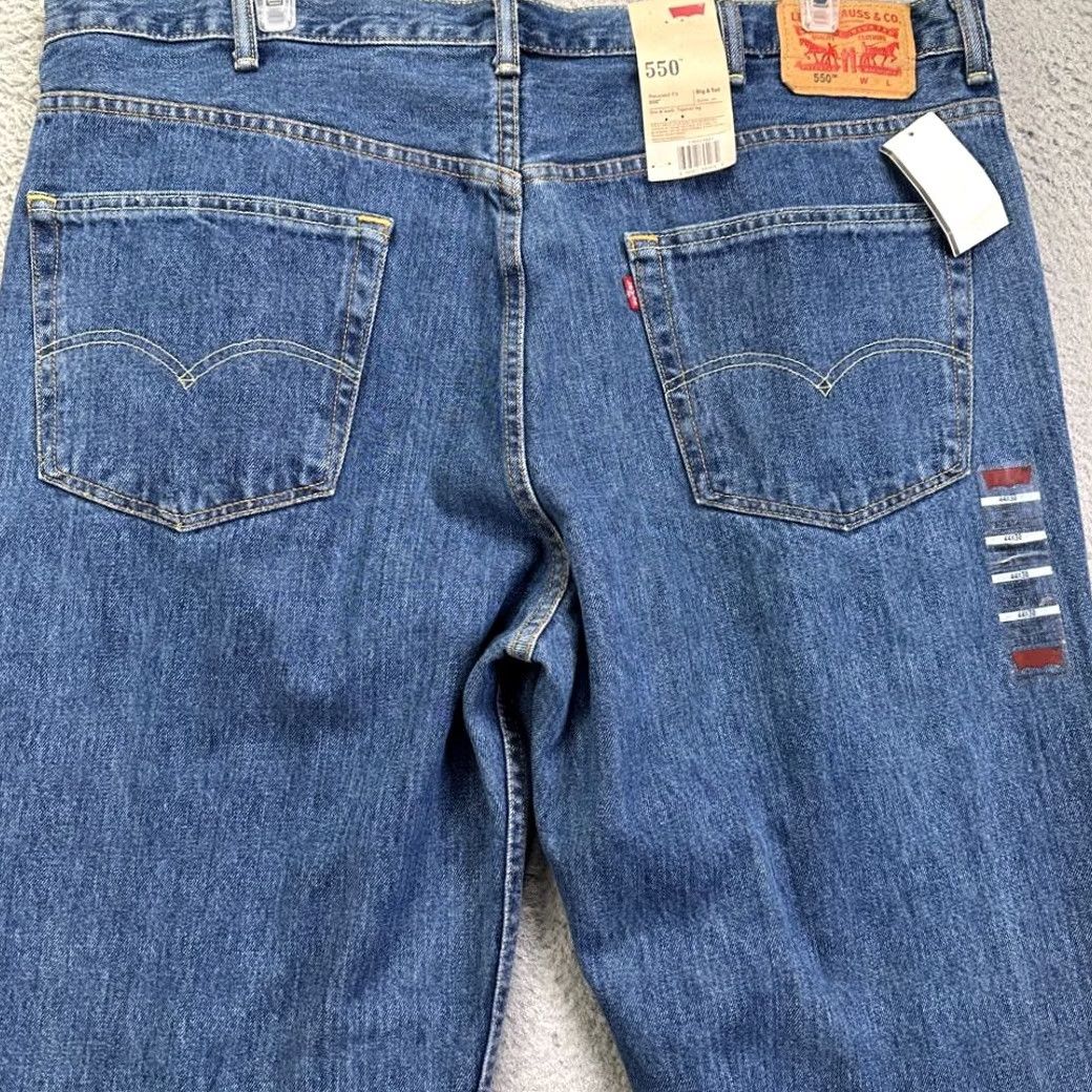 Levi's VINTAGE Levis 550 Big & Tall Jeans Mens 44X30 Blue Denim 5 Pocket Relaxed Tapered Red Tab Jeans NEW Size US 44 / EU 60 - 4 Thumbnail