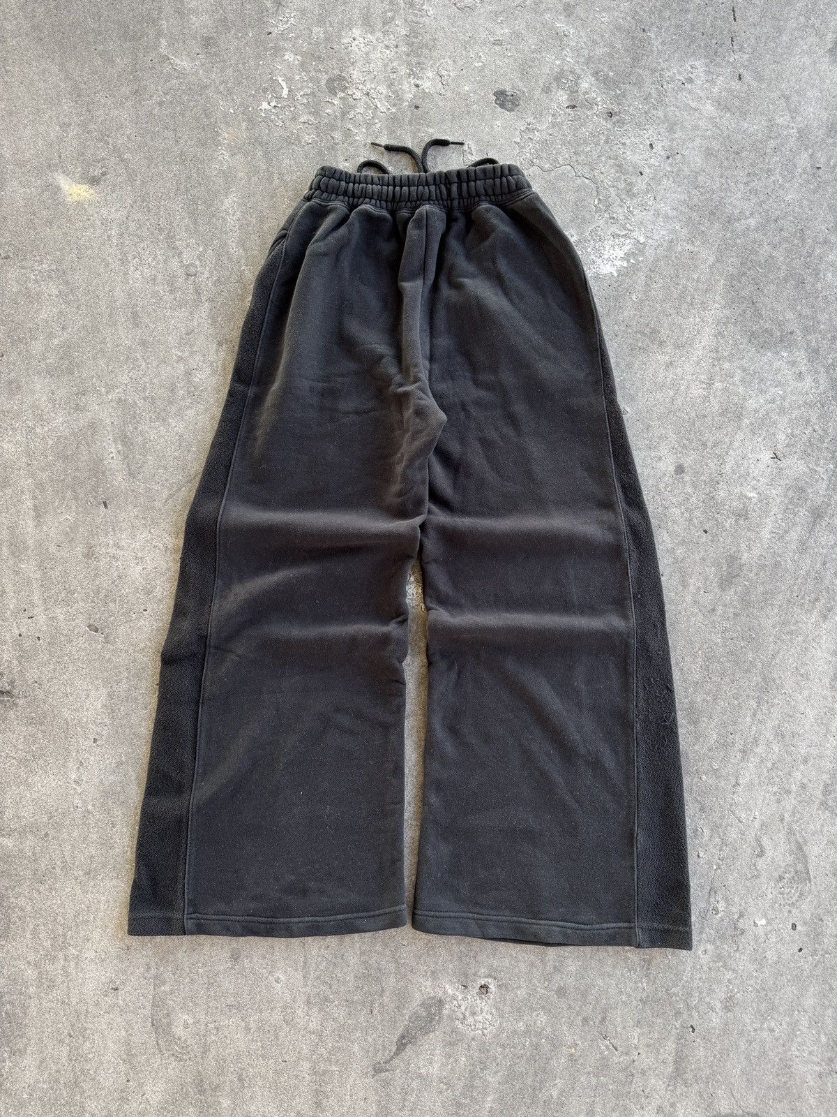Japanese Brand Top Girl Black Wide Baggy Sweatpants Size US 28 / EU 44 - 10 Thumbnail